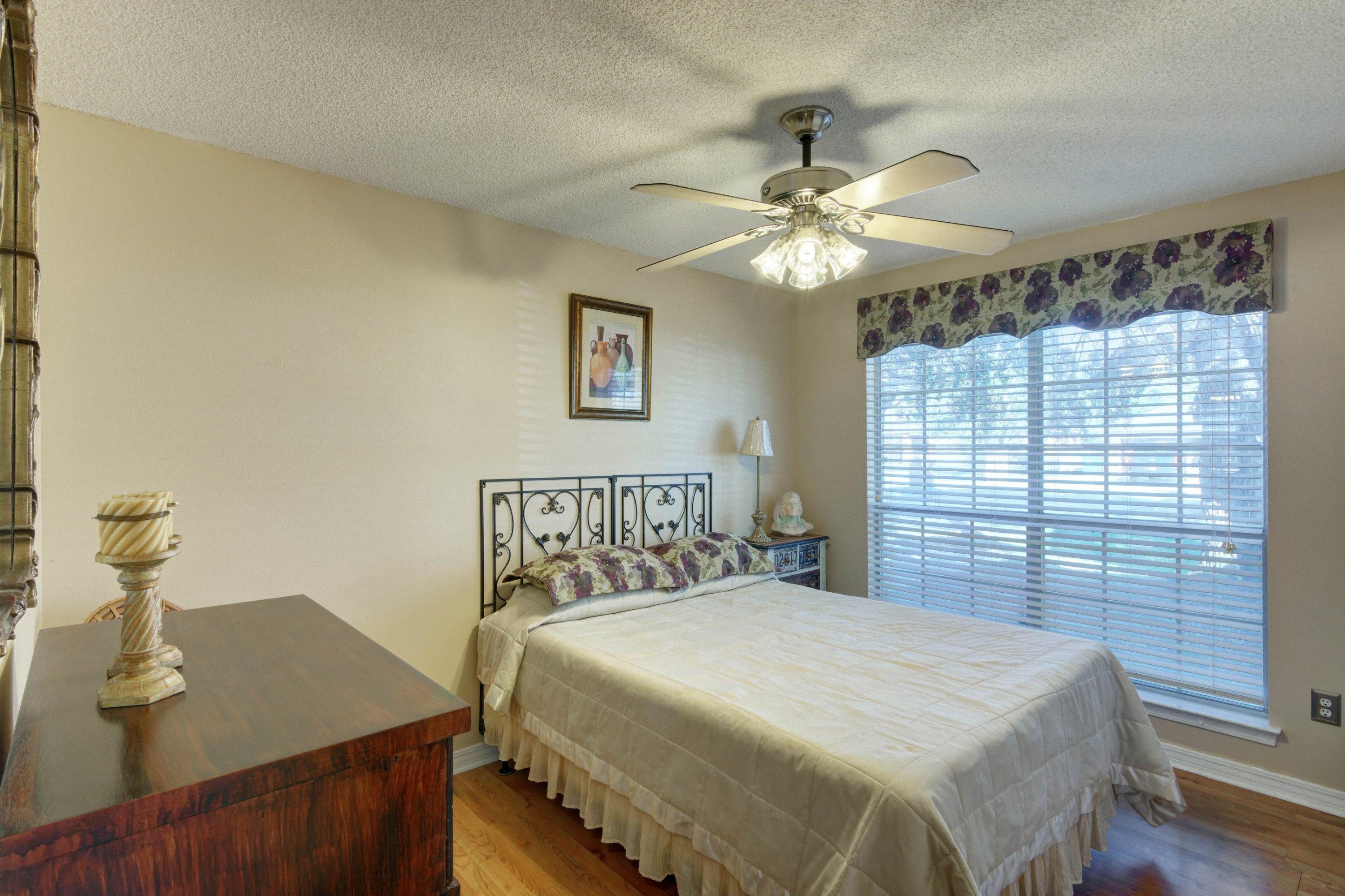 LEGEND COVE - Residential