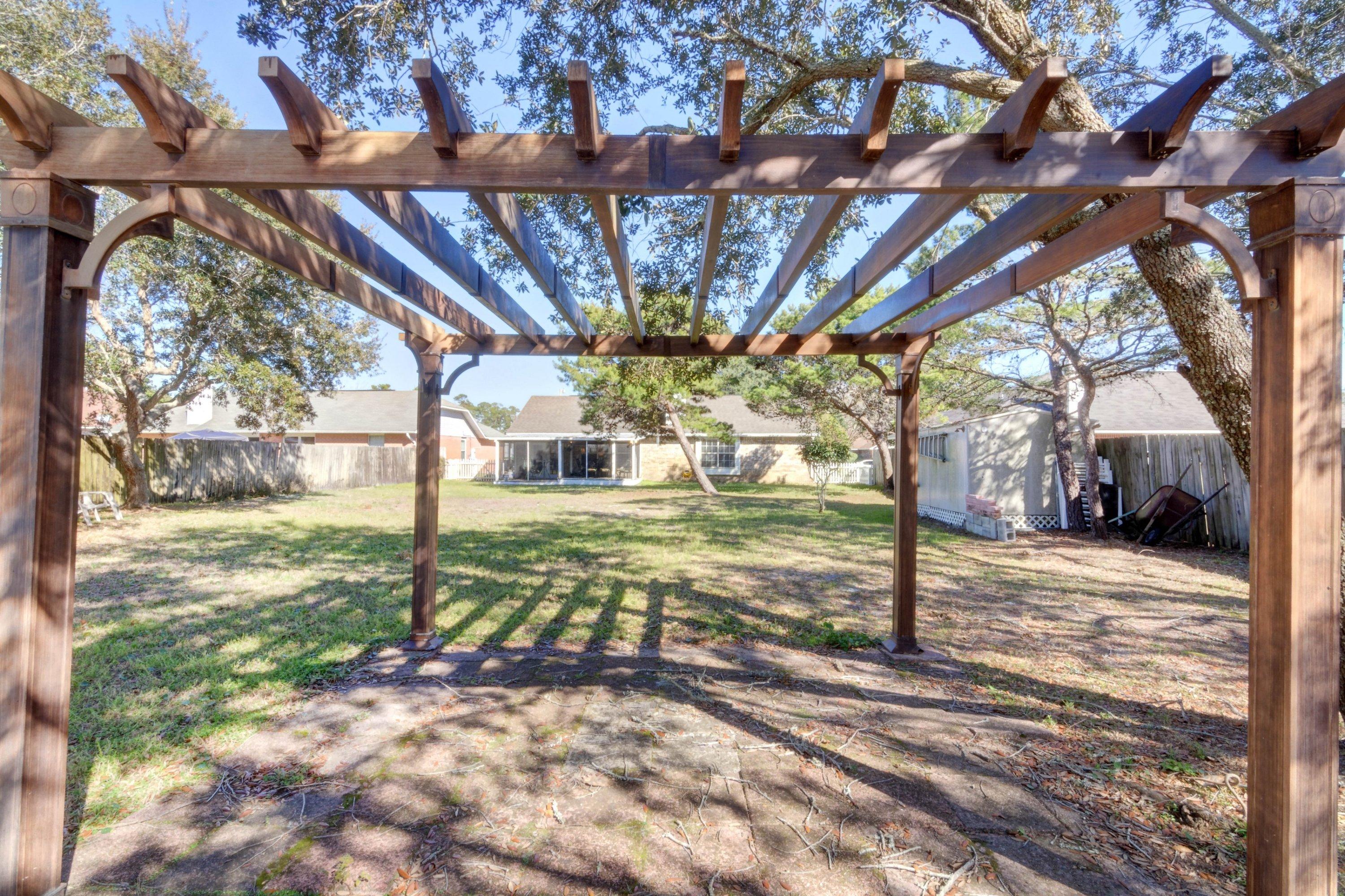 LEGEND COVE - Residential