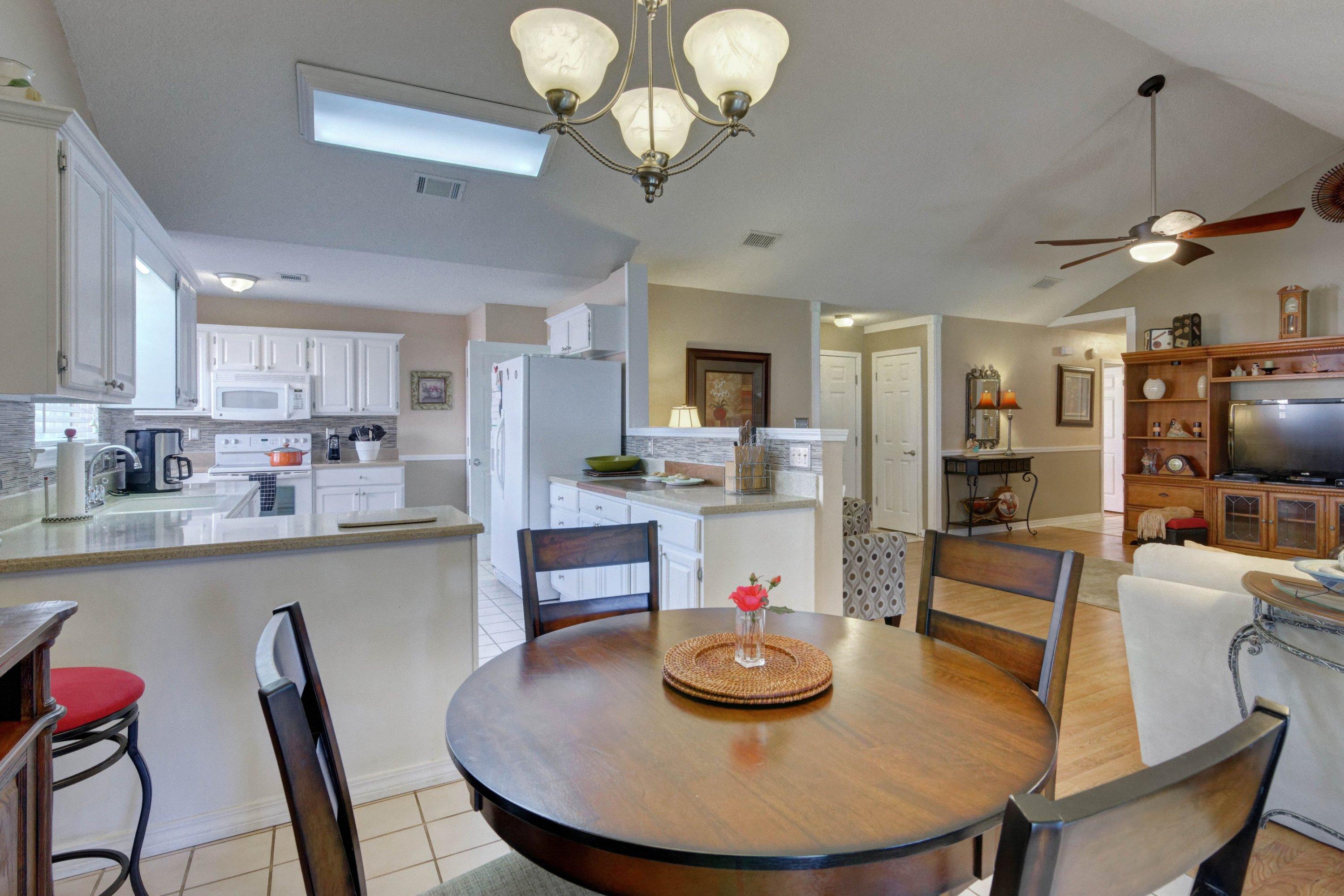 LEGEND COVE - Residential