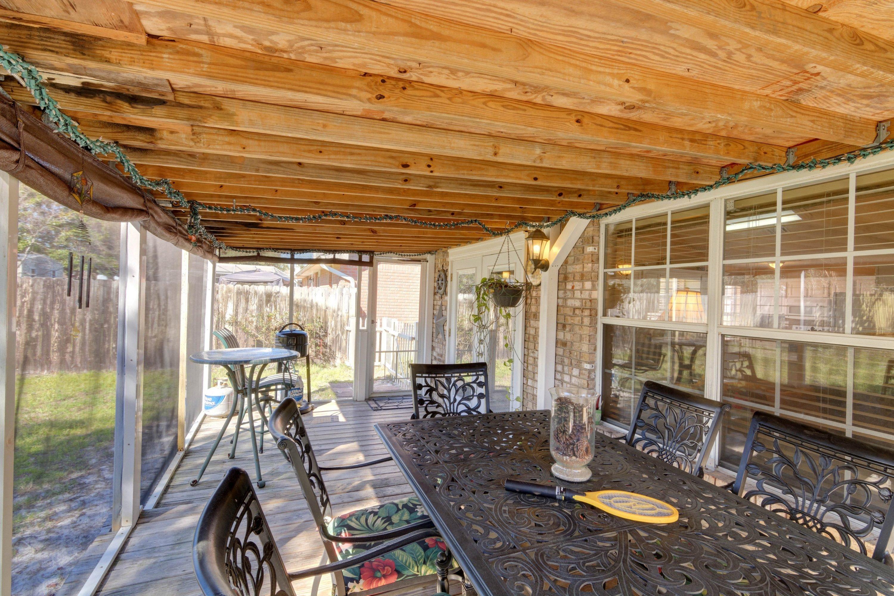 LEGEND COVE - Residential