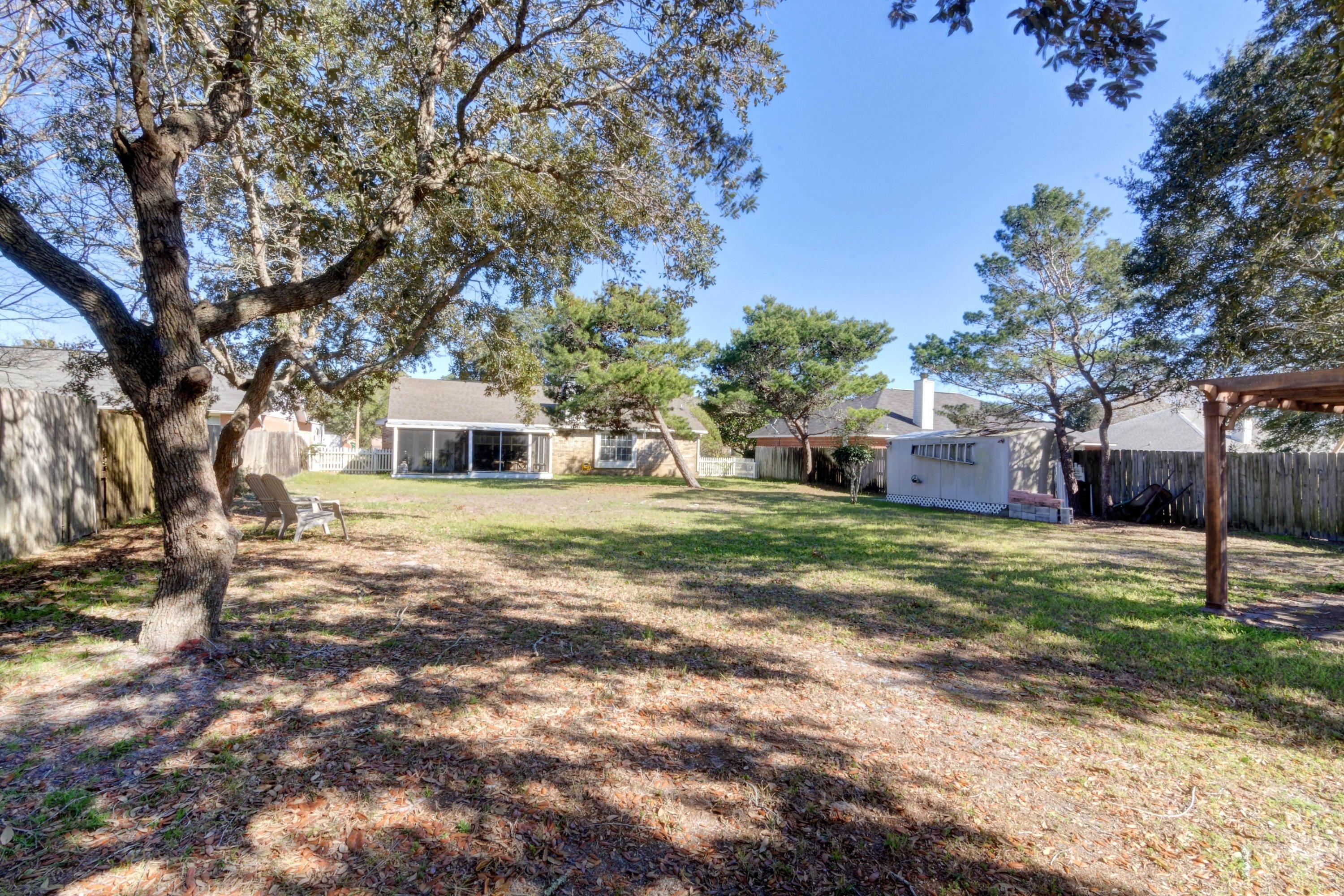 LEGEND COVE - Residential