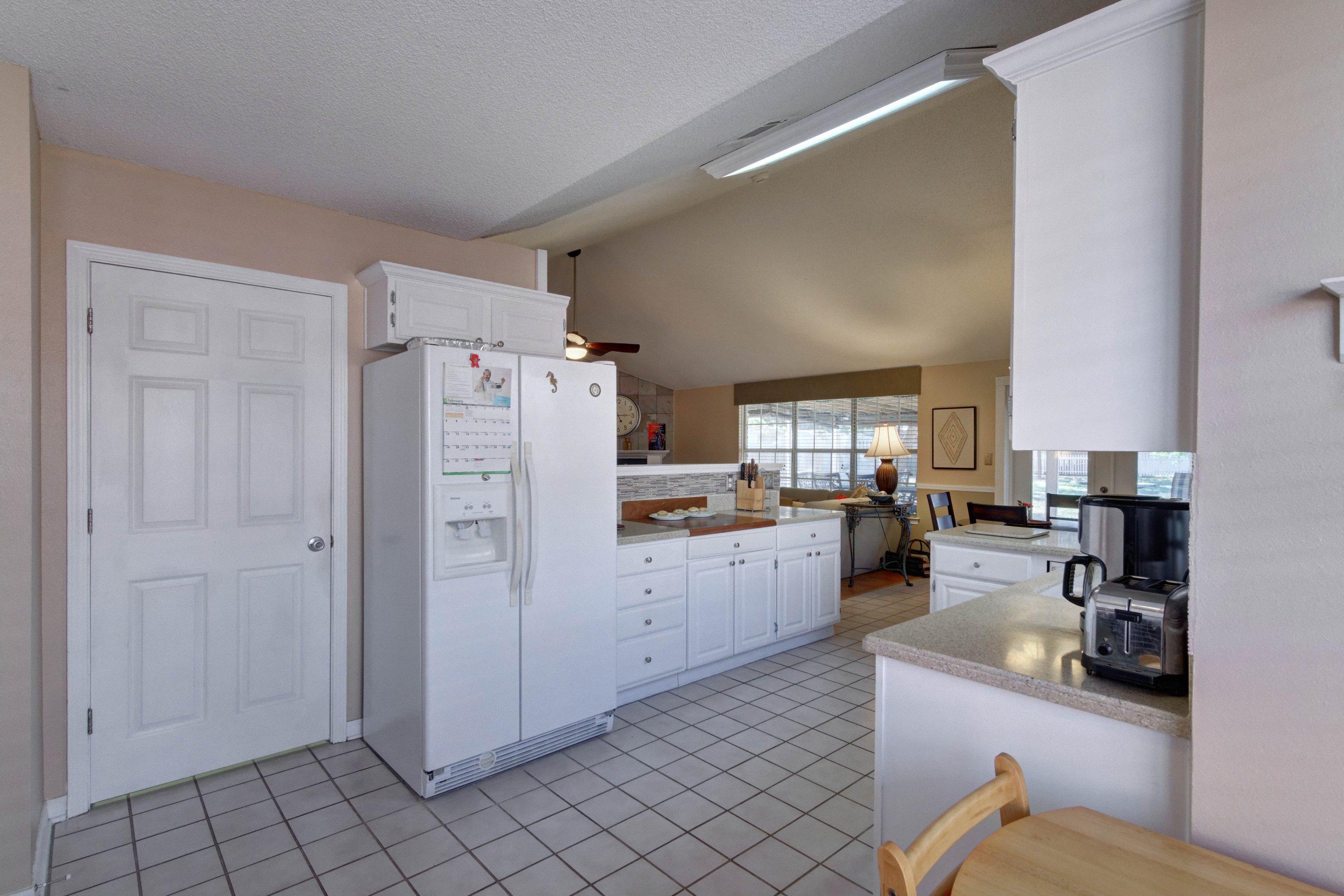 LEGEND COVE - Residential