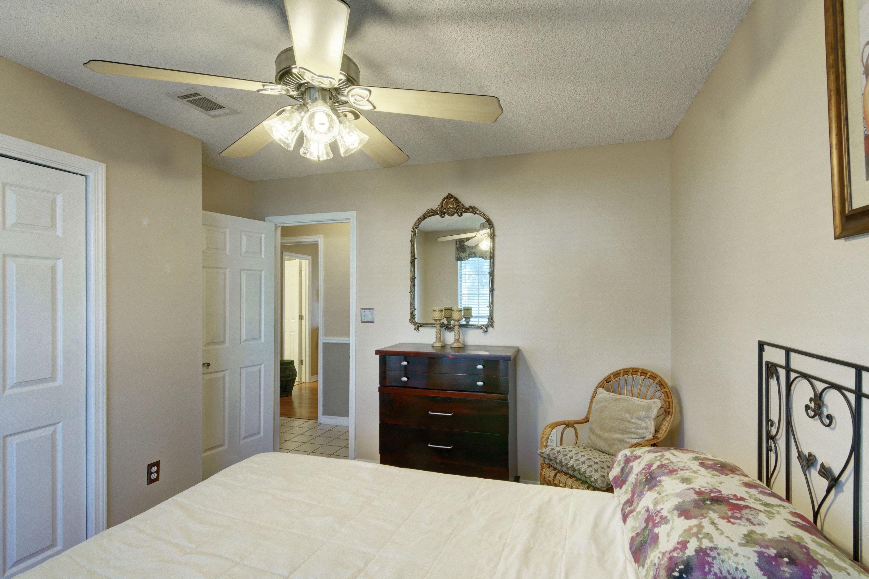 LEGEND COVE - Residential