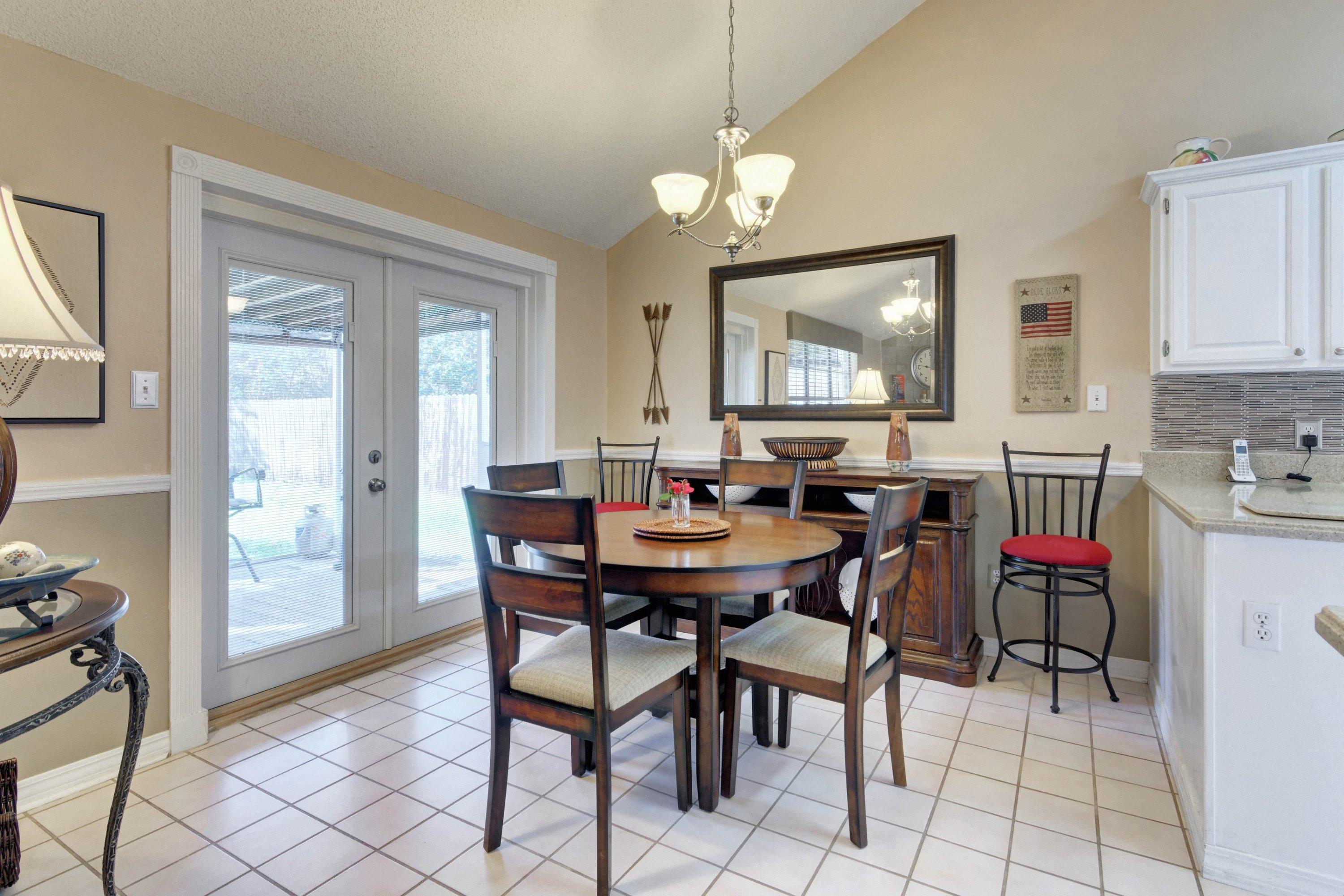 LEGEND COVE - Residential