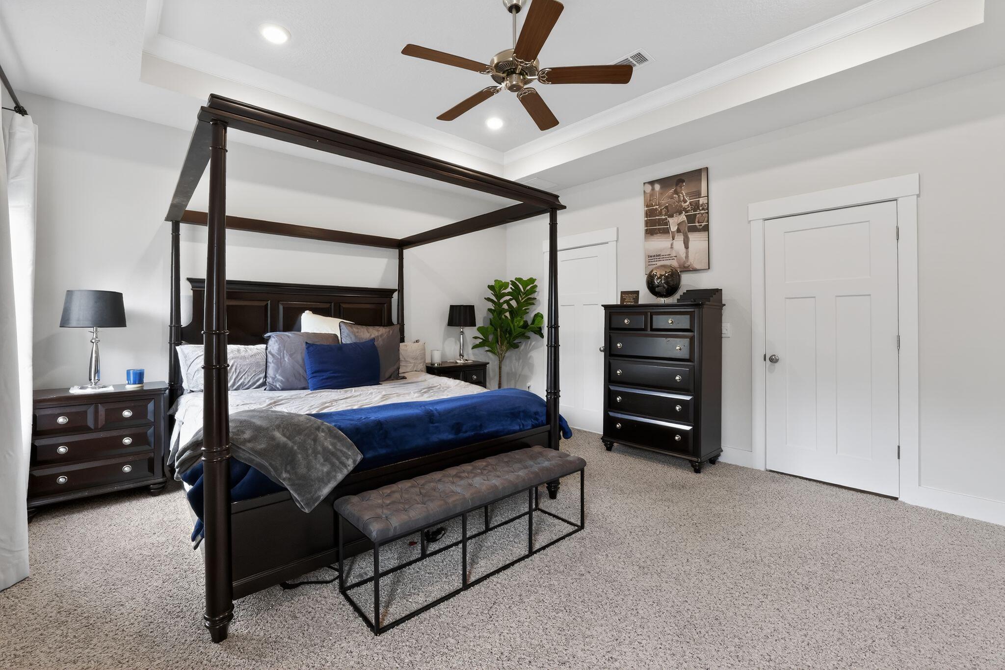 HILLWOOD ESTATES - Residential