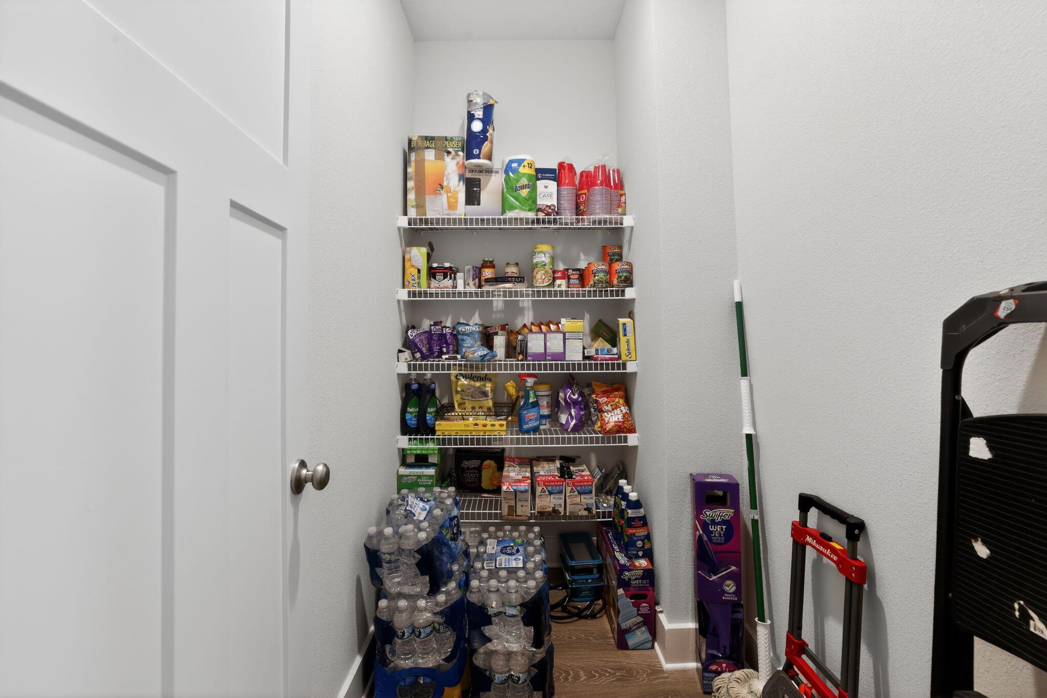 HILLWOOD ESTATES - Residential