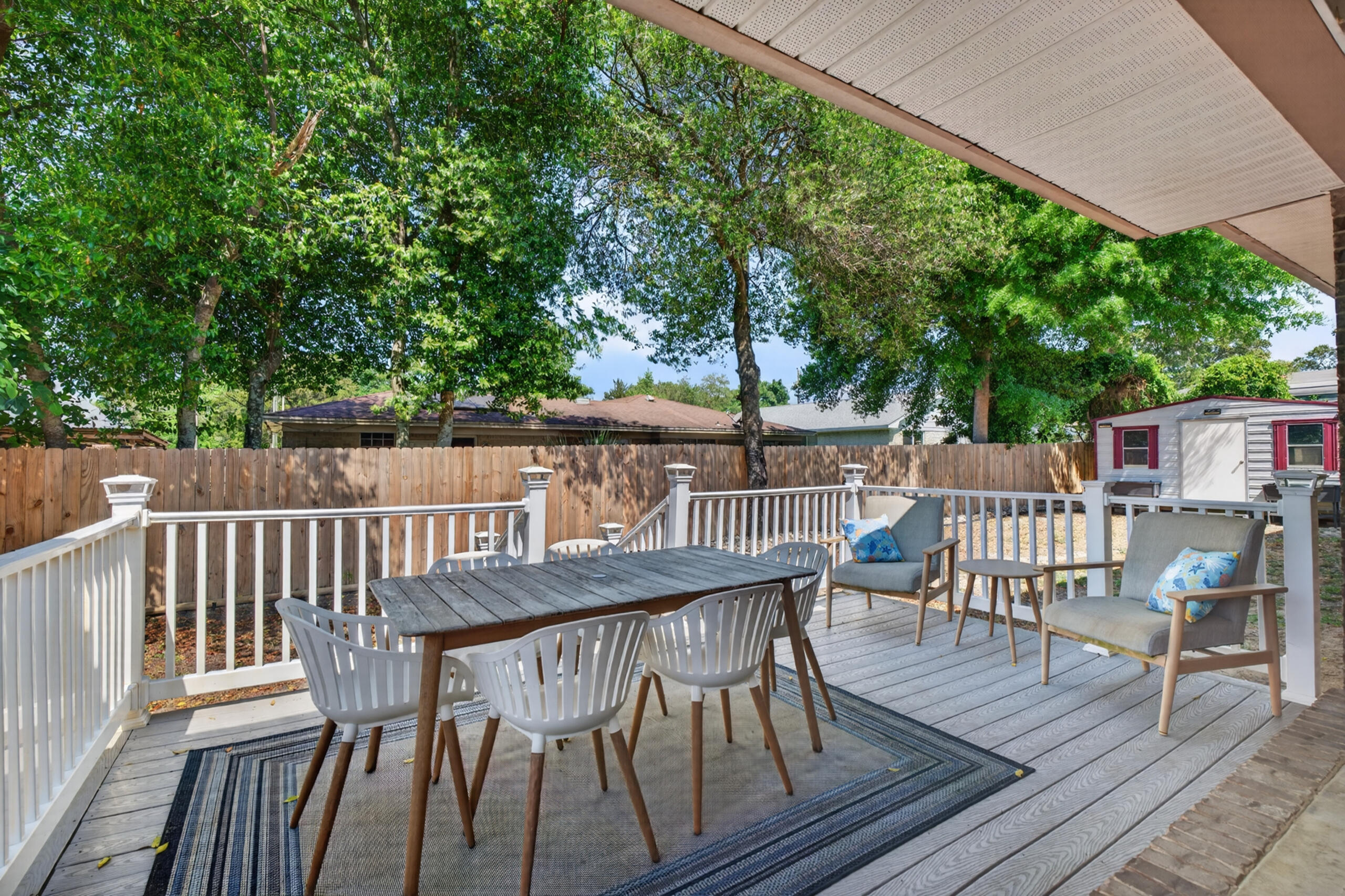 COLONIAL HEIGHTS - Residential