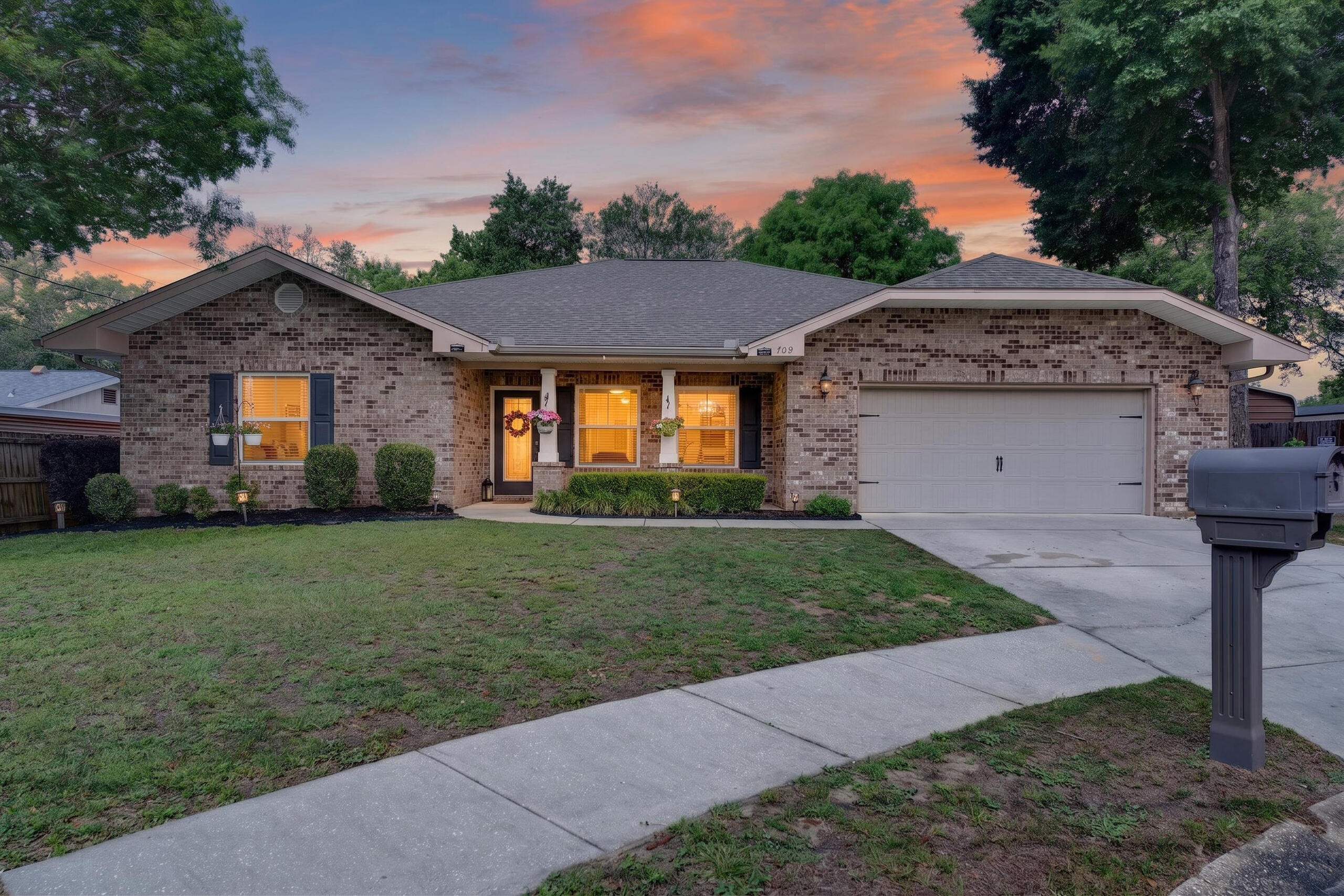 COLONIAL HEIGHTS - Residential