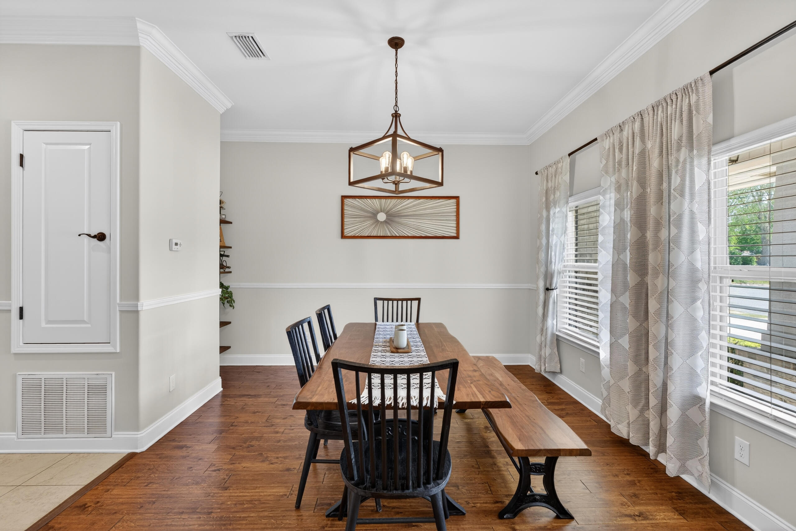 COLONIAL HEIGHTS - Residential