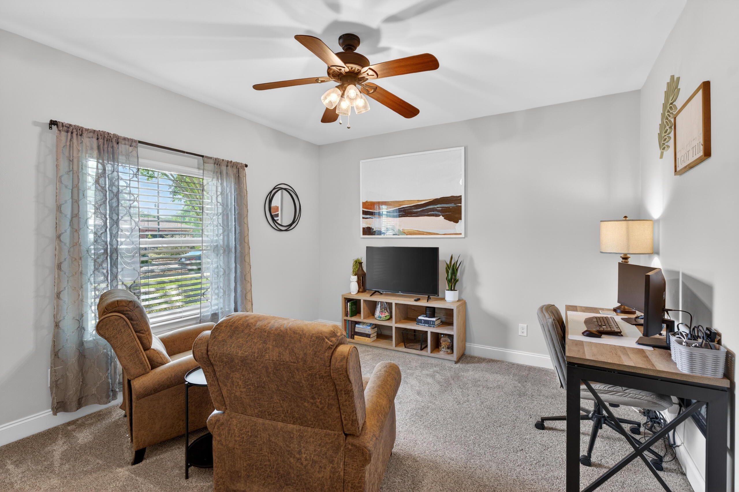 COLONIAL HEIGHTS - Residential