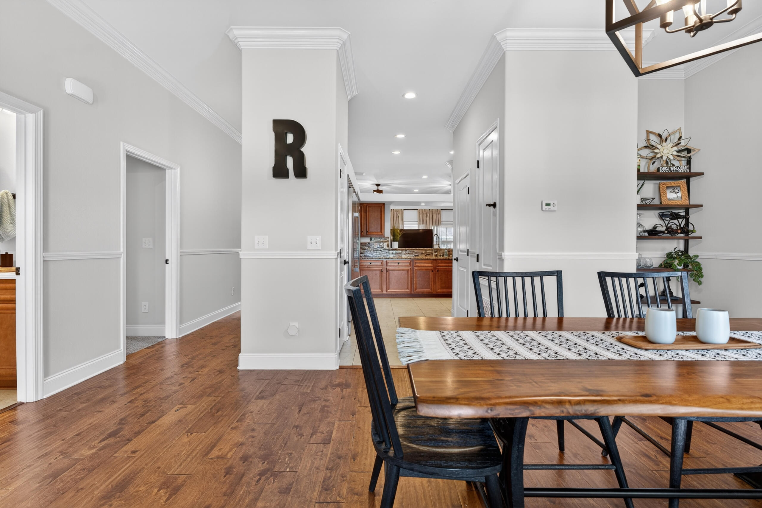 COLONIAL HEIGHTS - Residential