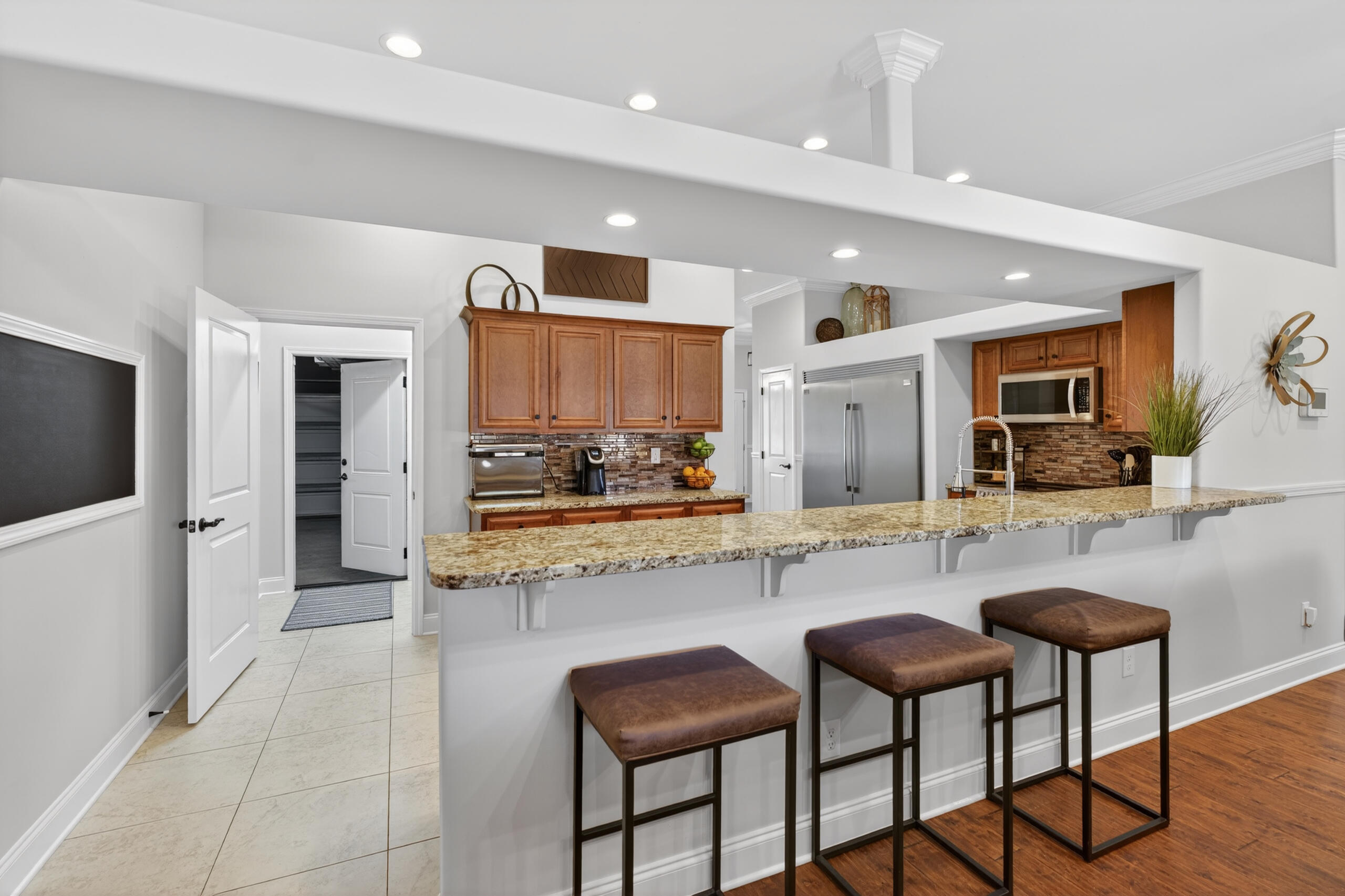 COLONIAL HEIGHTS - Residential