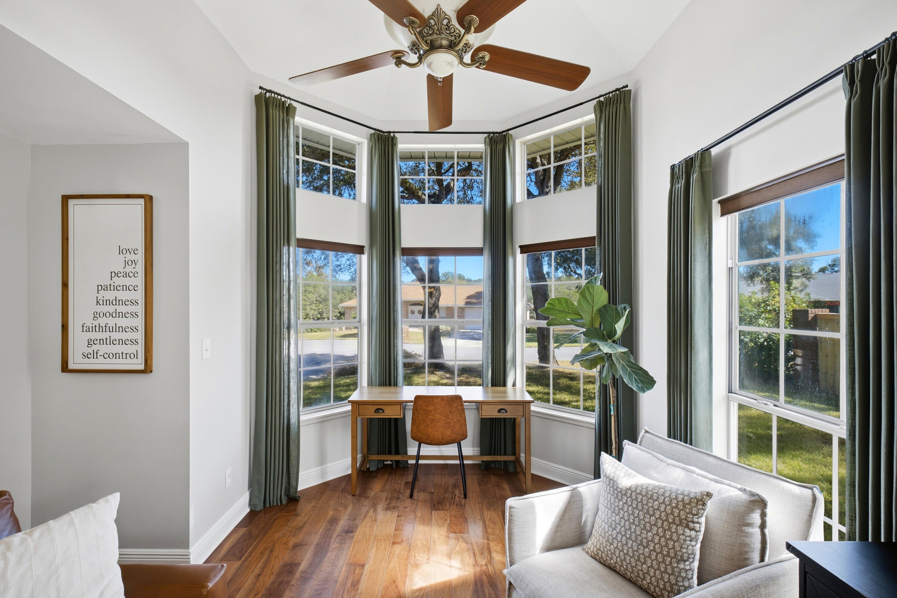 1702 Dellmont Cove