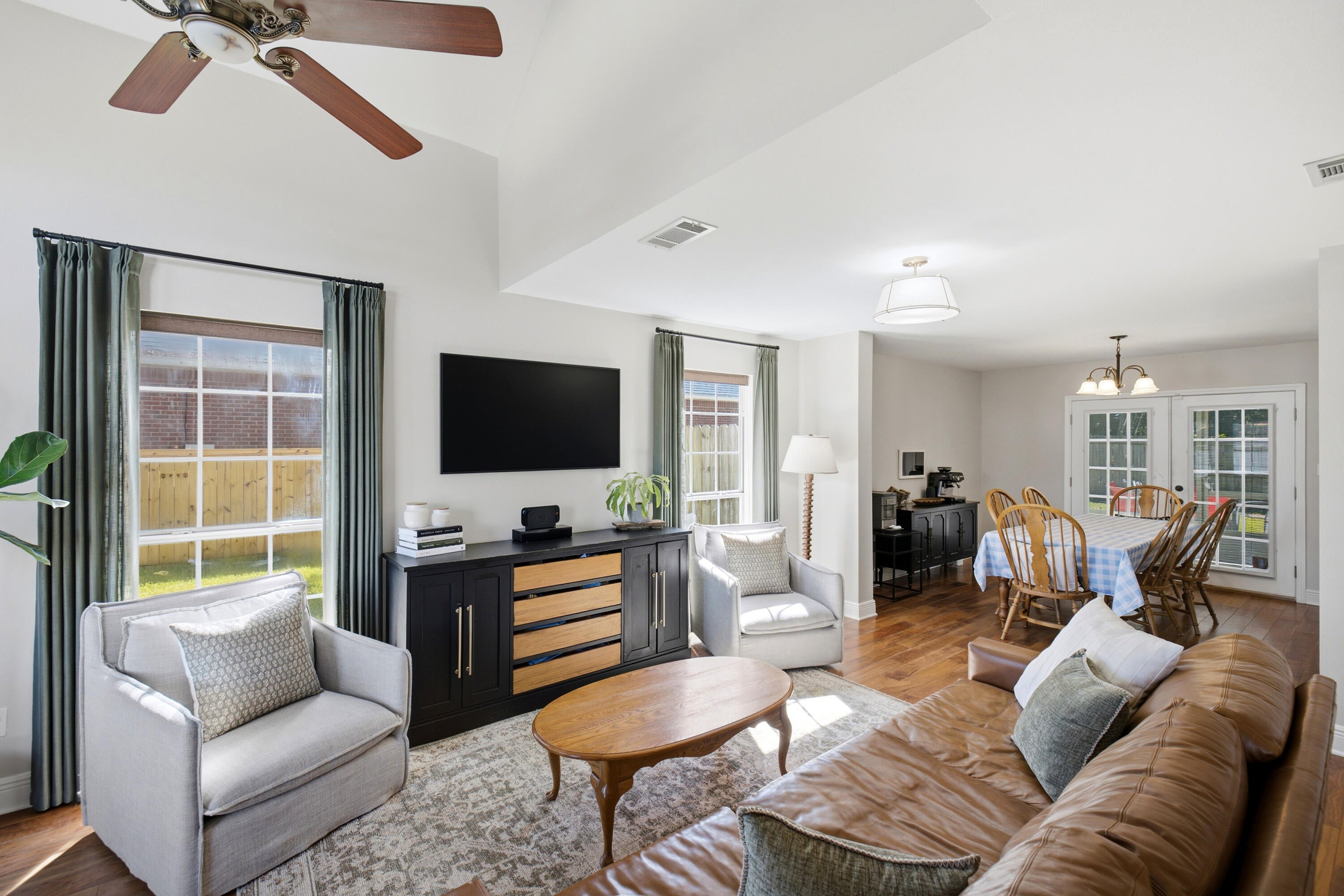 1702 Dellmont Cove