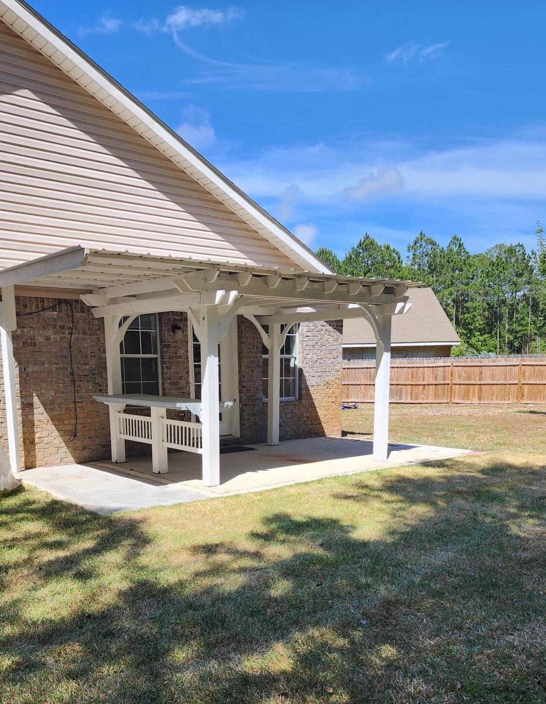 HAMPTON RIDGE ESTATES 1ST ADD - Residential Lease