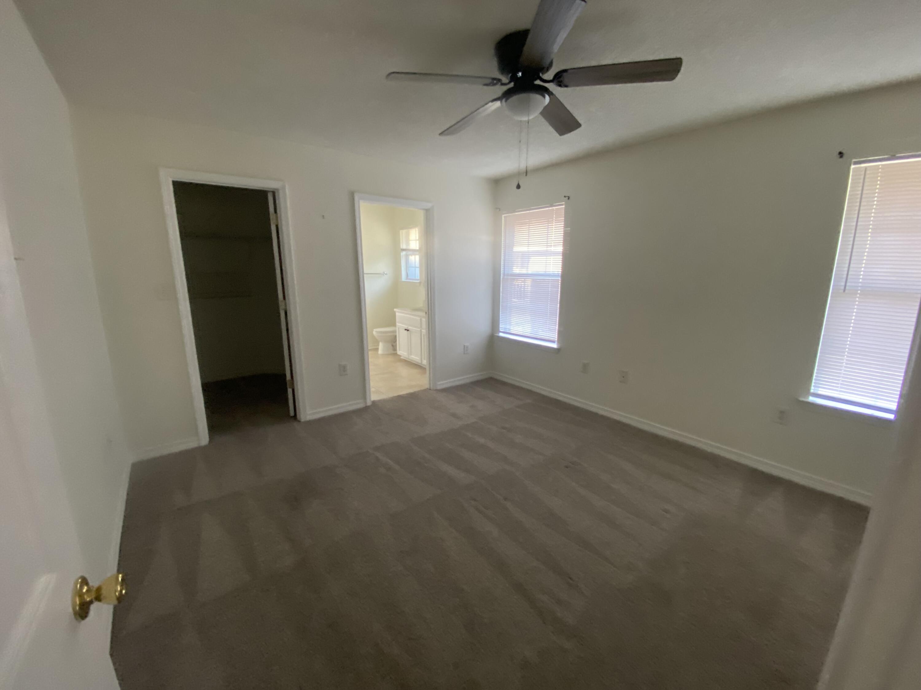 HAMPTON RIDGE ESTATES 1ST ADD - Residential Lease