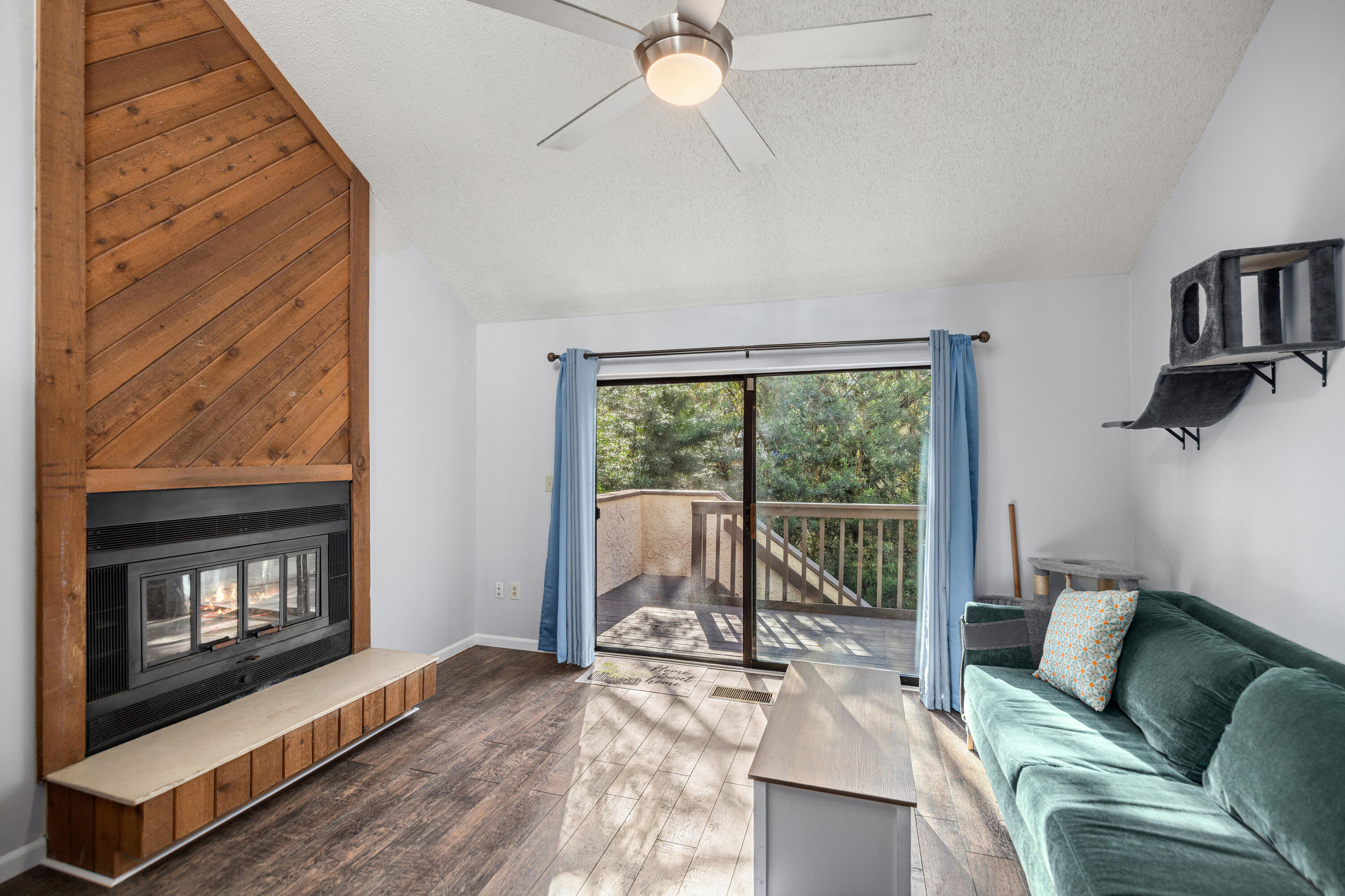 MARINA COVE VILLAGE PH 1 - Residential