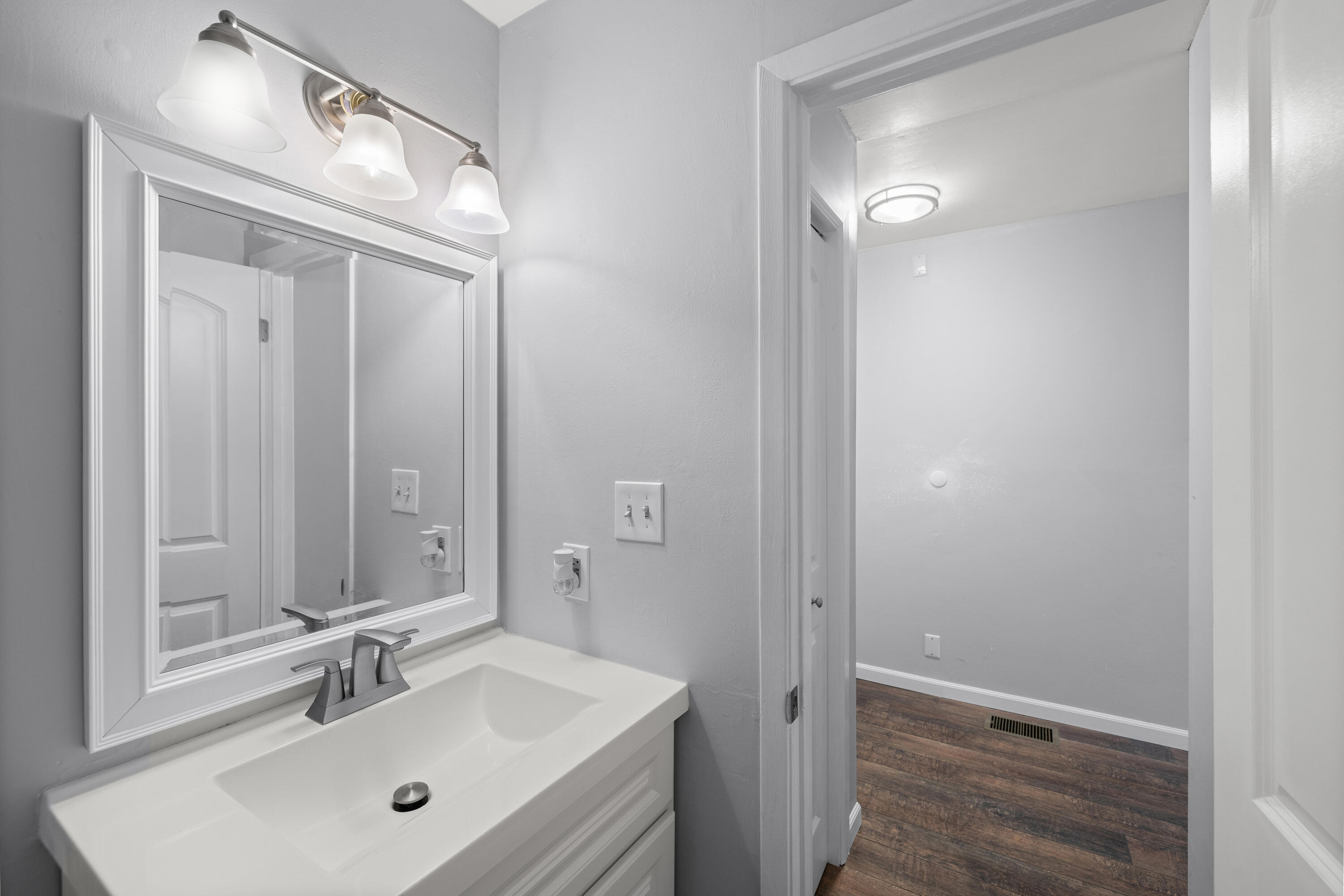 MARINA COVE VILLAGE PH 1 - Residential