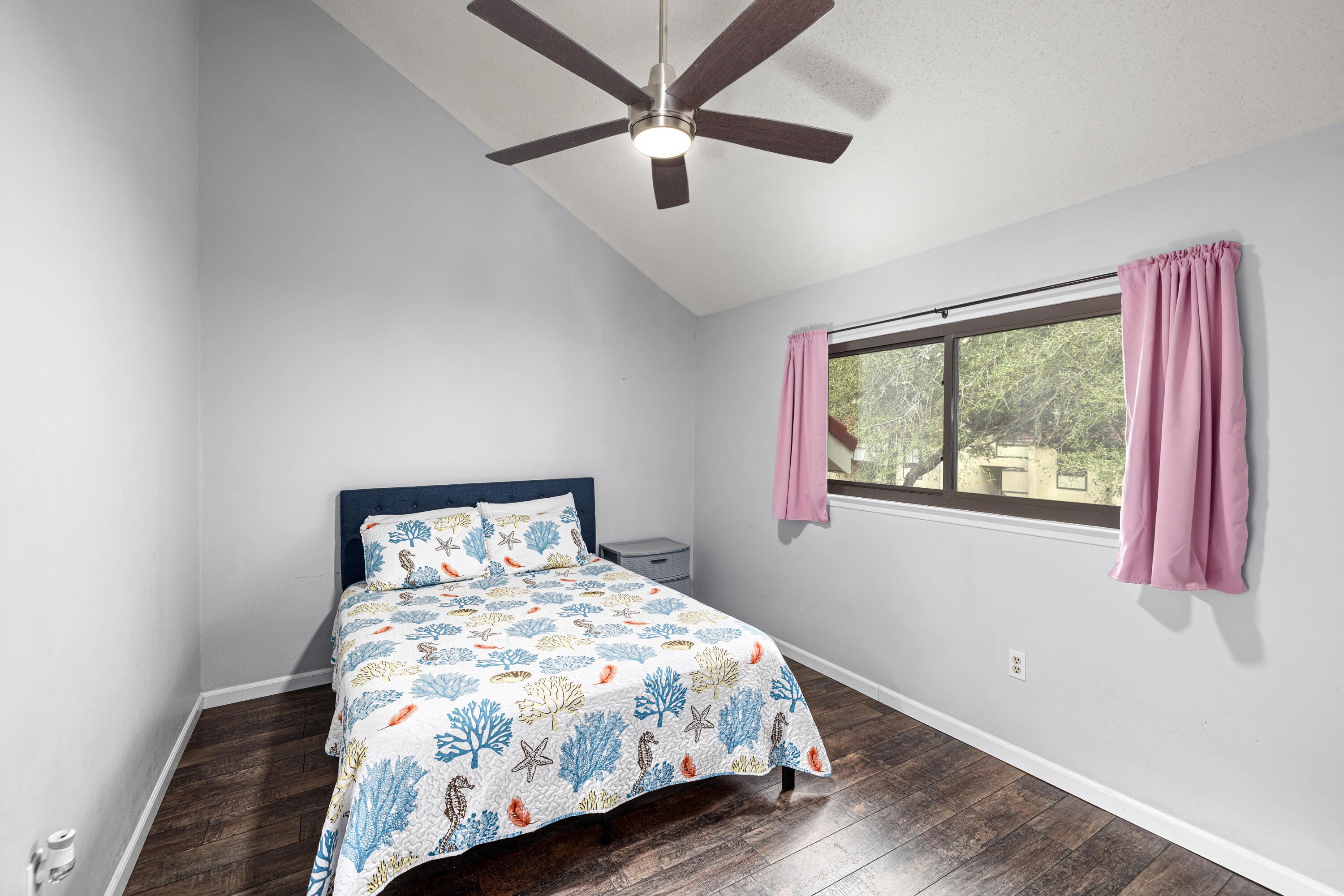 MARINA COVE VILLAGE PH 1 - Residential