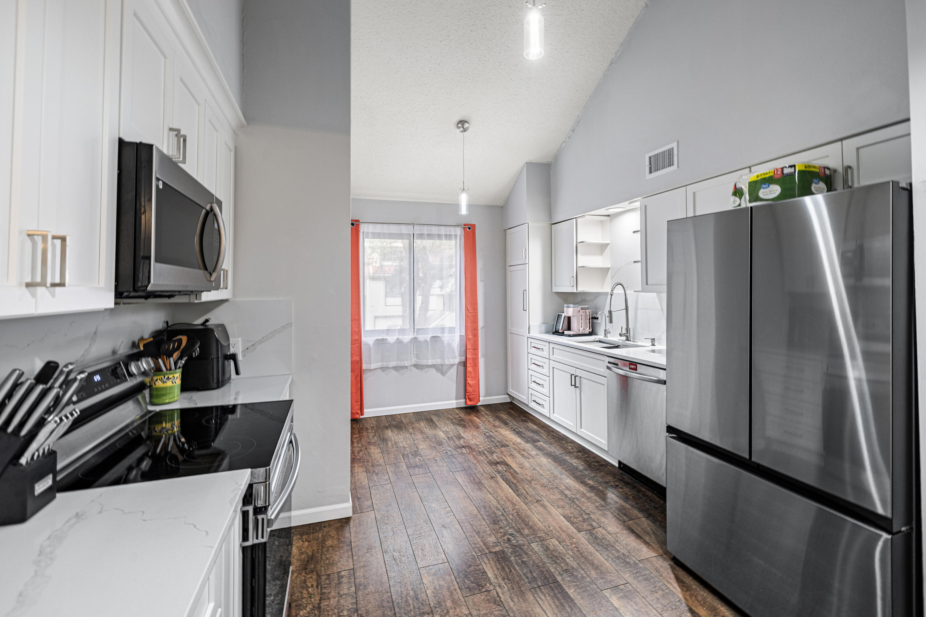 MARINA COVE VILLAGE PH 1 - Residential