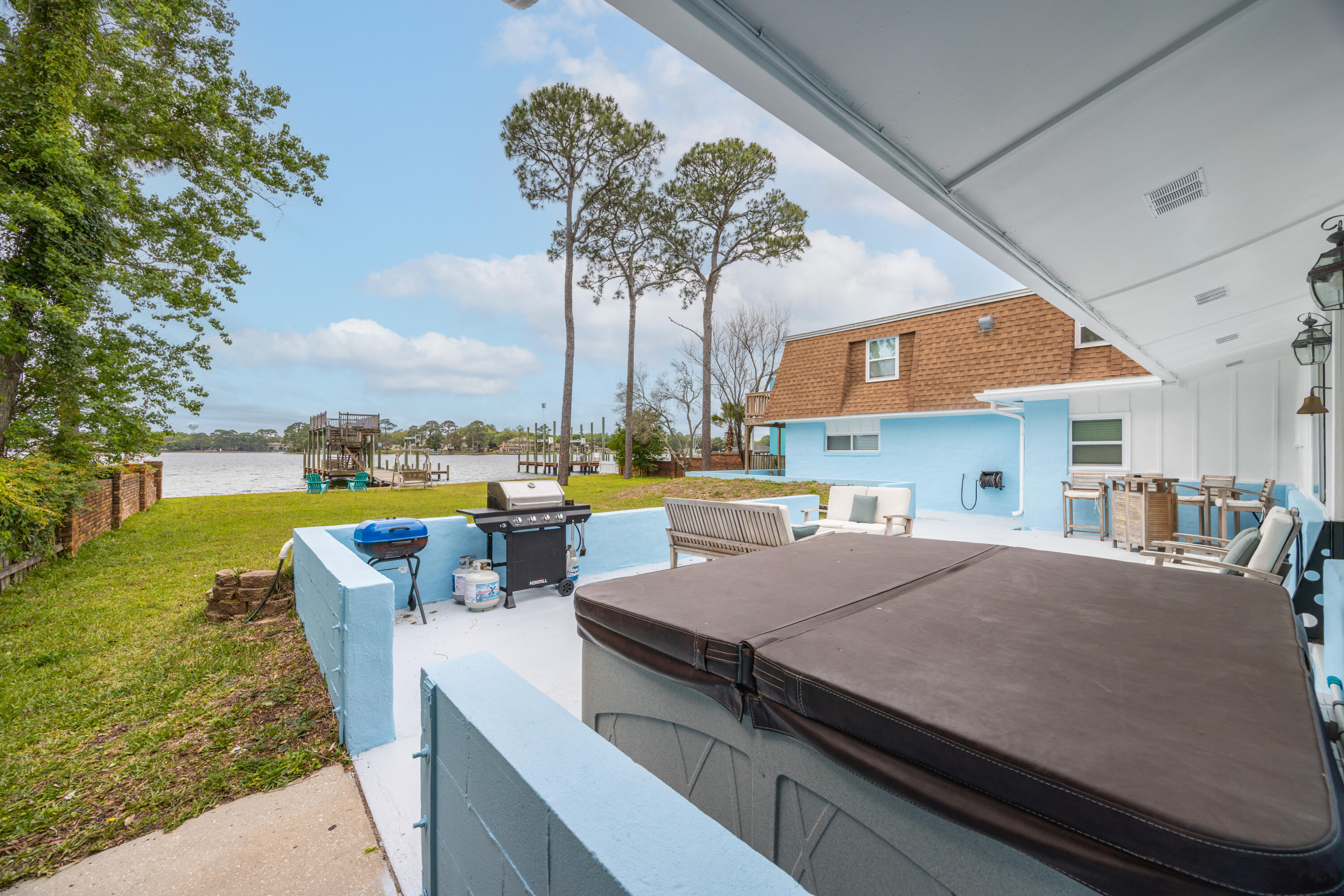 BELLA VISTA - Residential