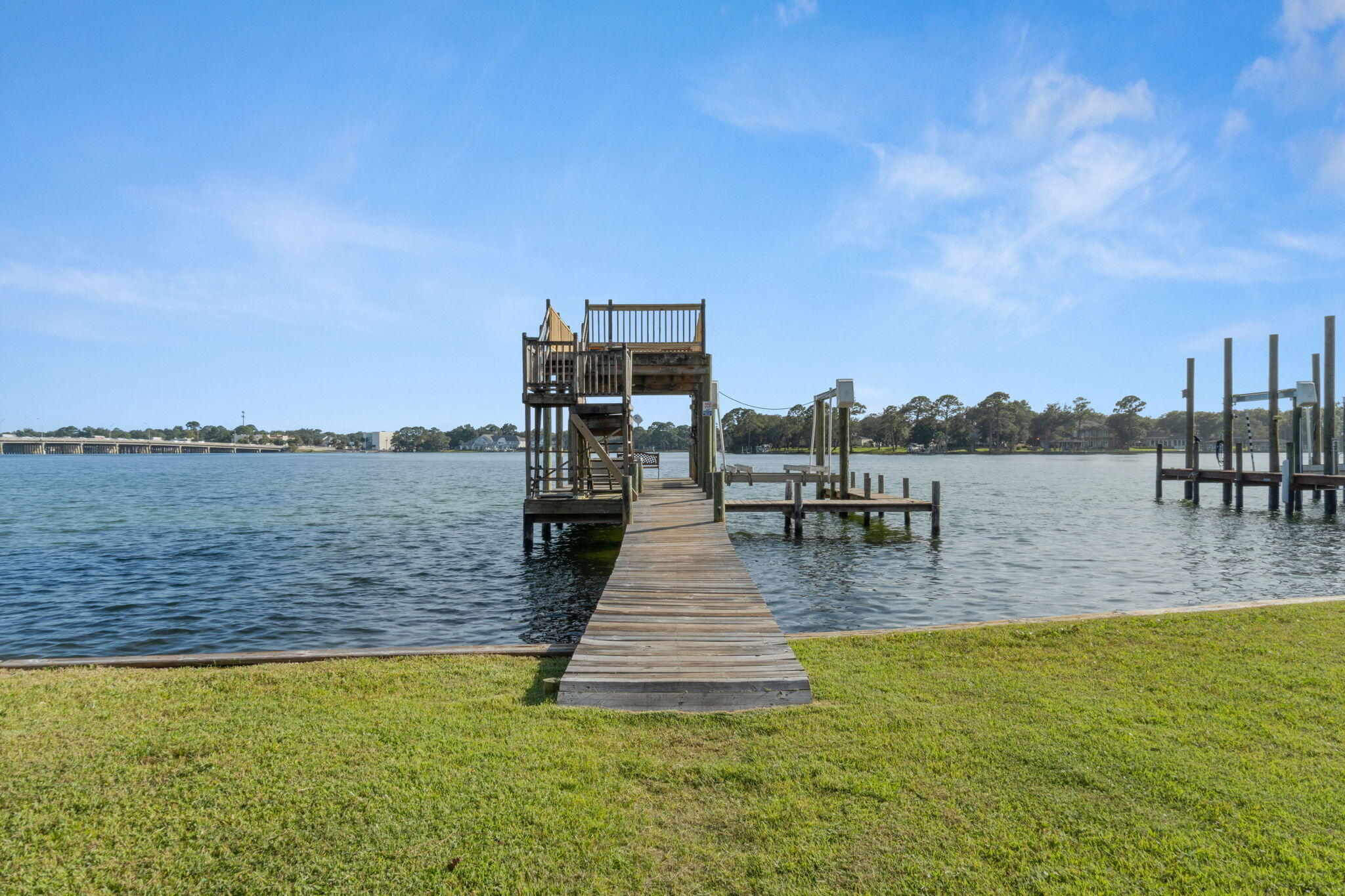 BELLA VISTA - Residential