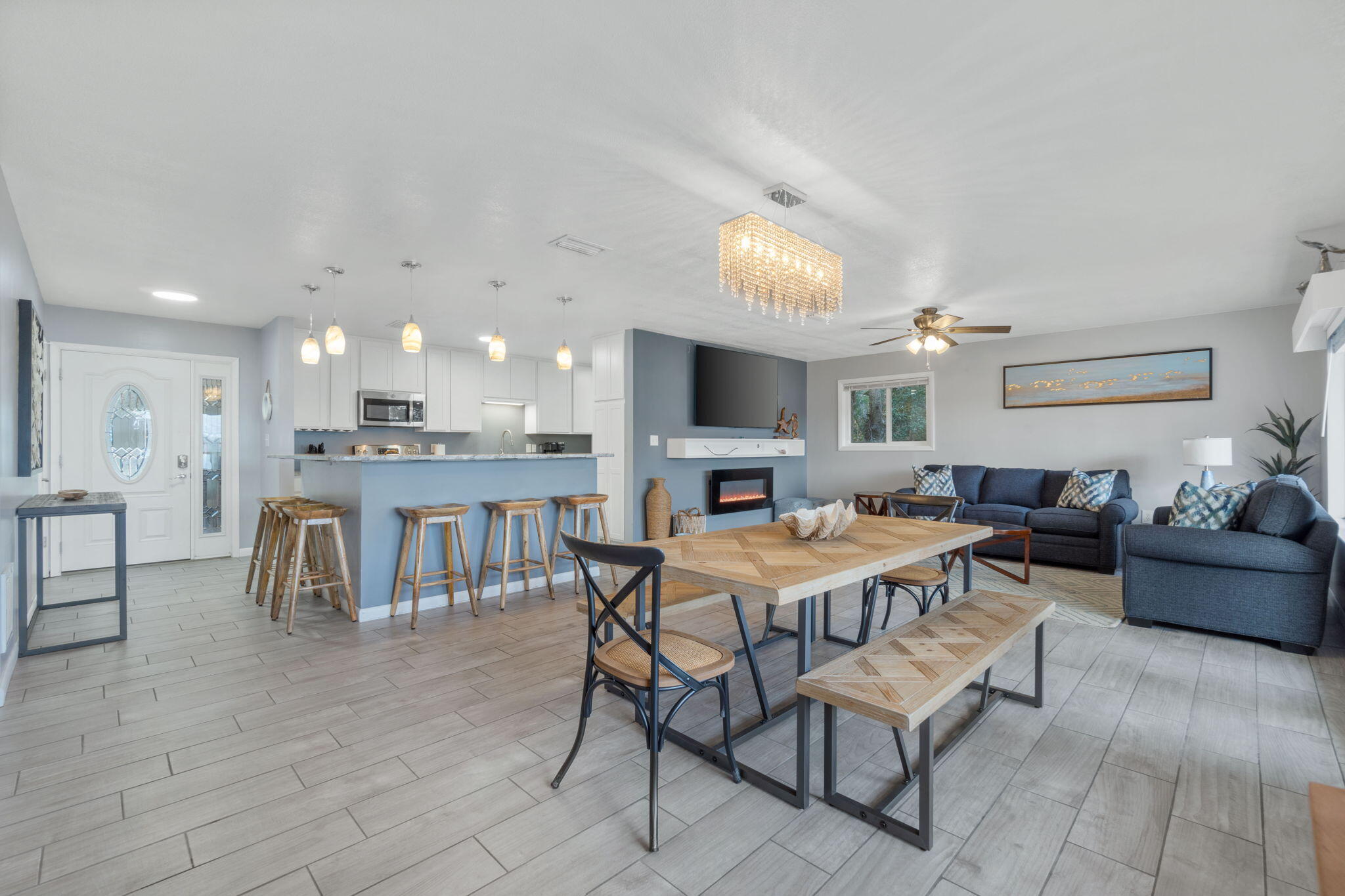 BELLA VISTA - Residential