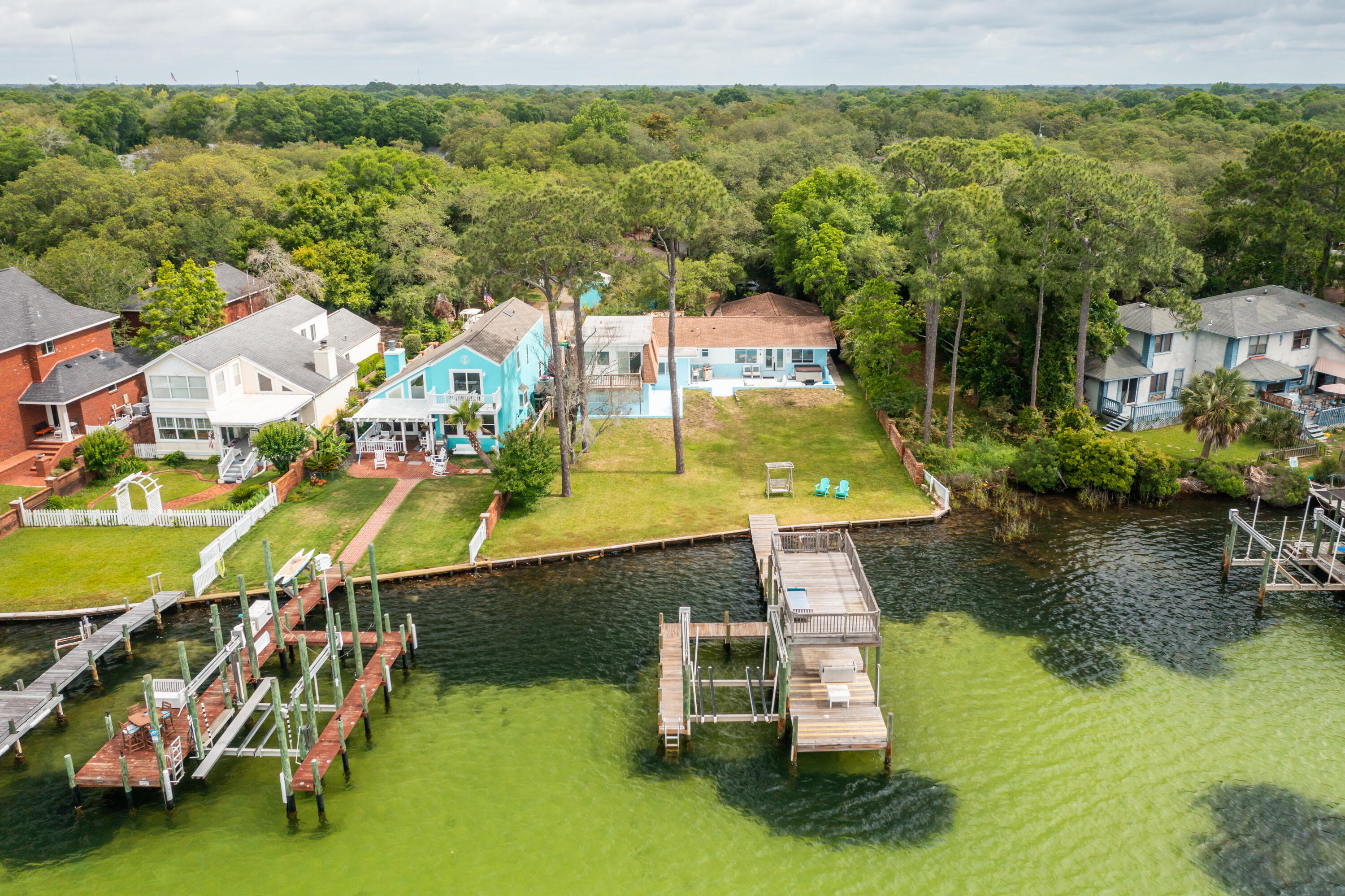 BELLA VISTA - Residential