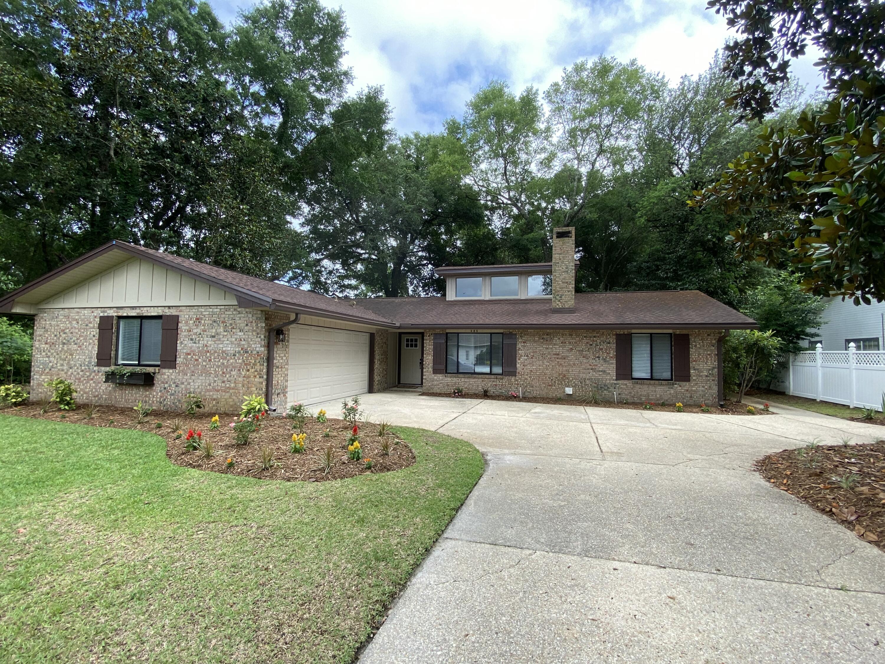 LANCASTER ESTATES - Residential