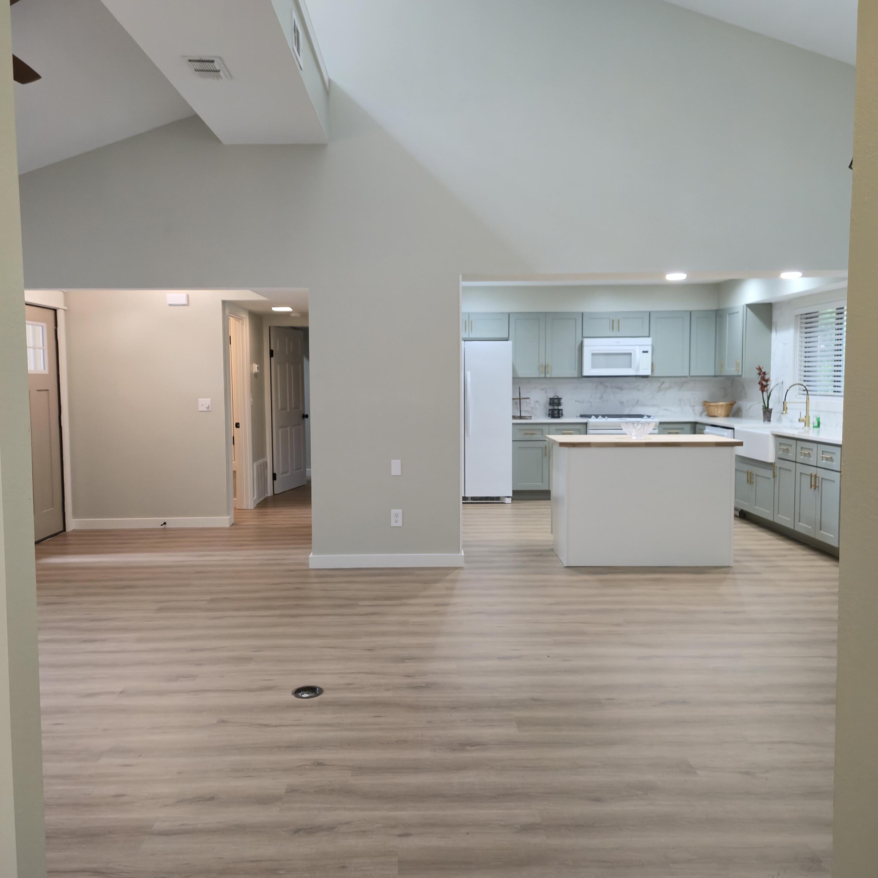 LANCASTER ESTATES - Residential
