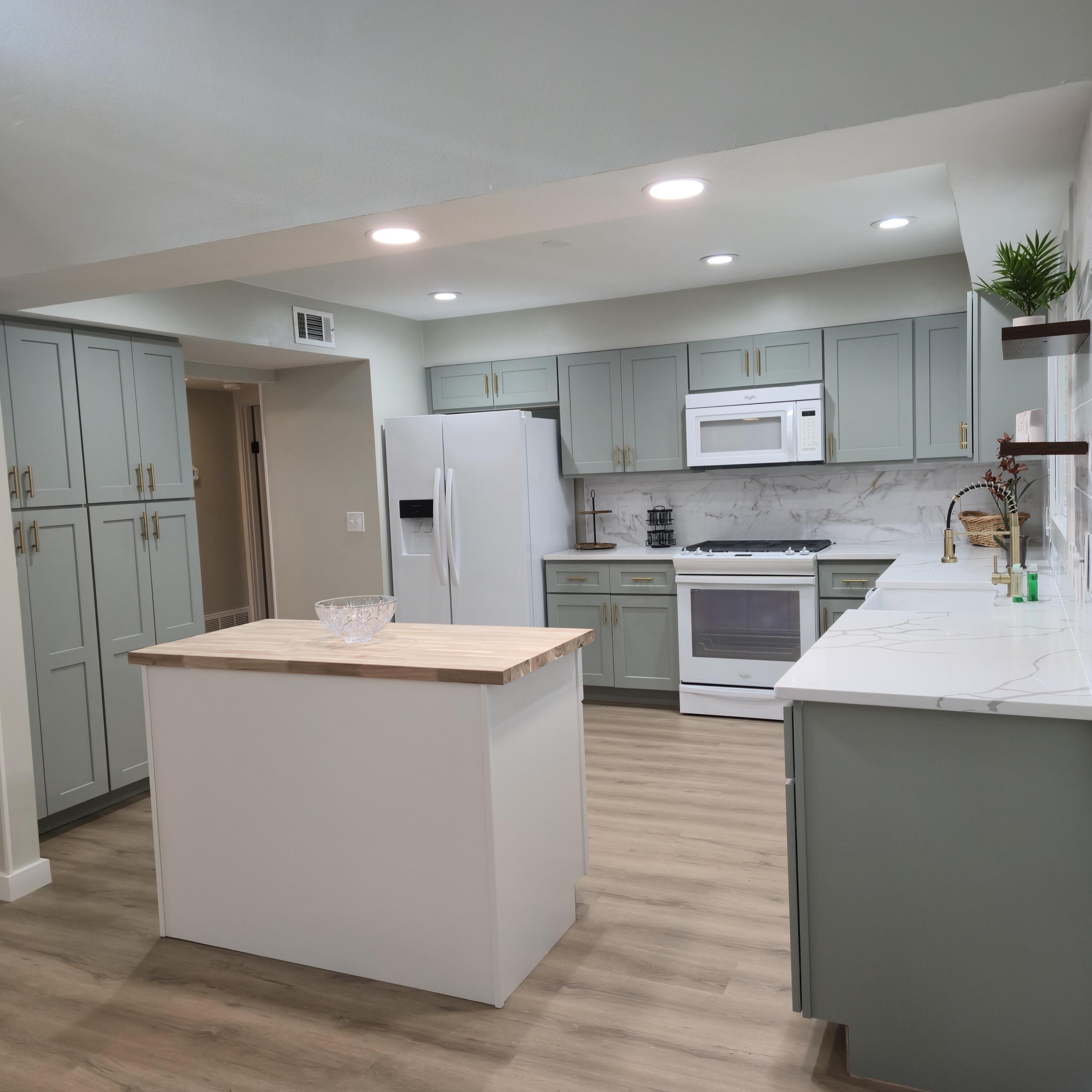 LANCASTER ESTATES - Residential
