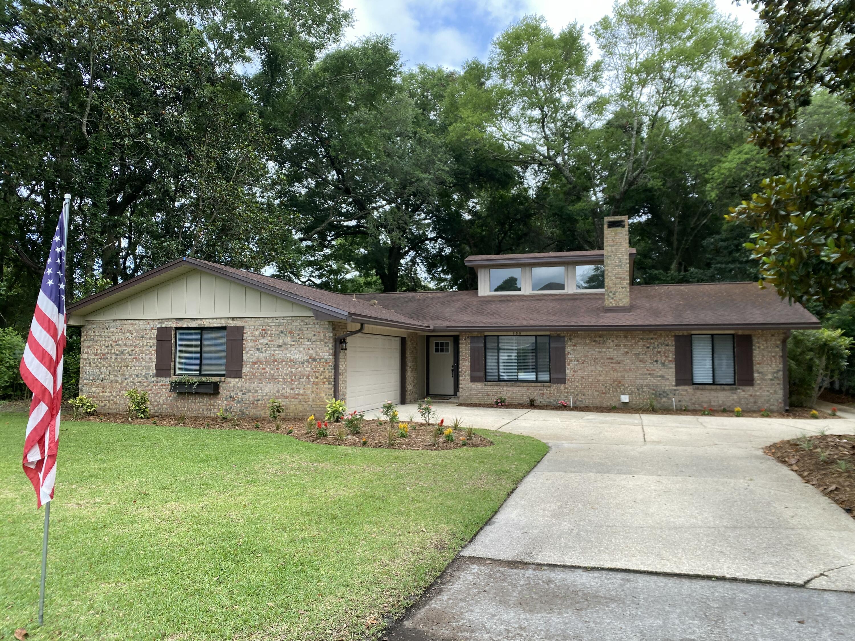 LANCASTER ESTATES - Residential