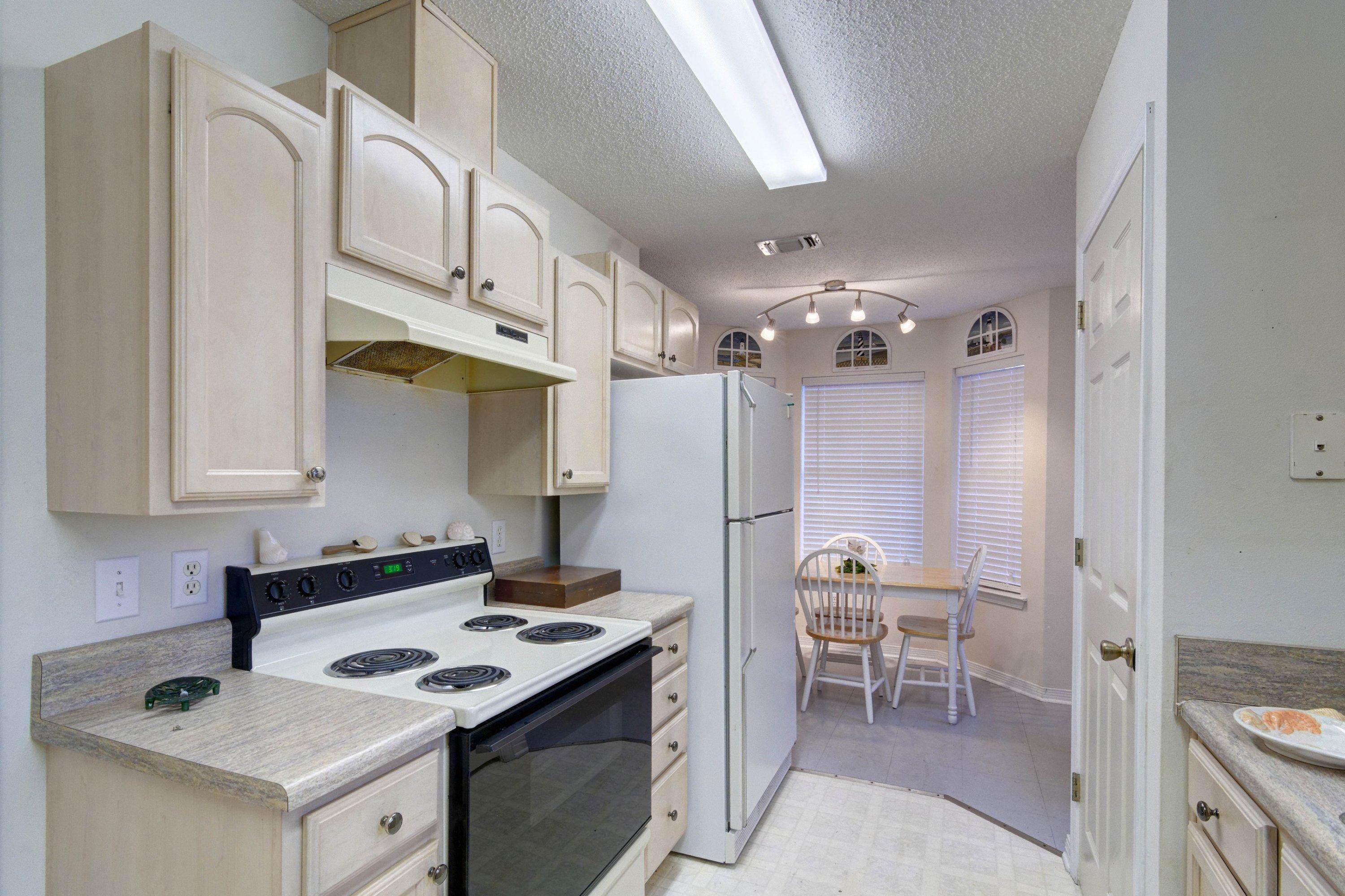 BAY WOODS - Residential