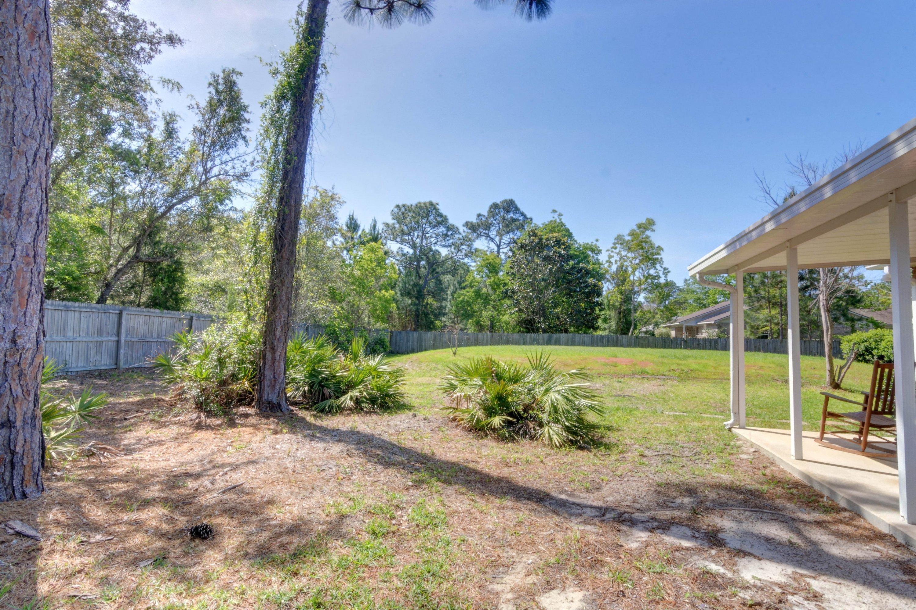 BAY WOODS - Residential