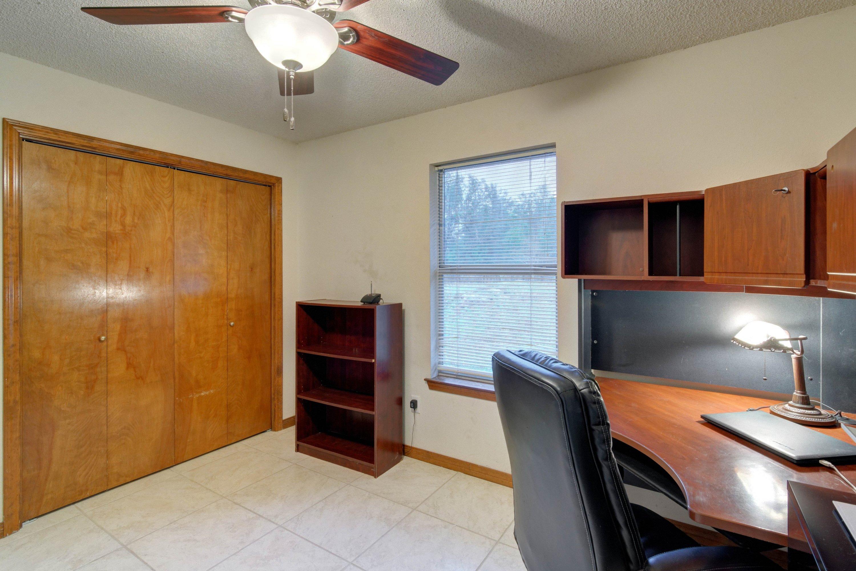 BAY WOODS - Residential