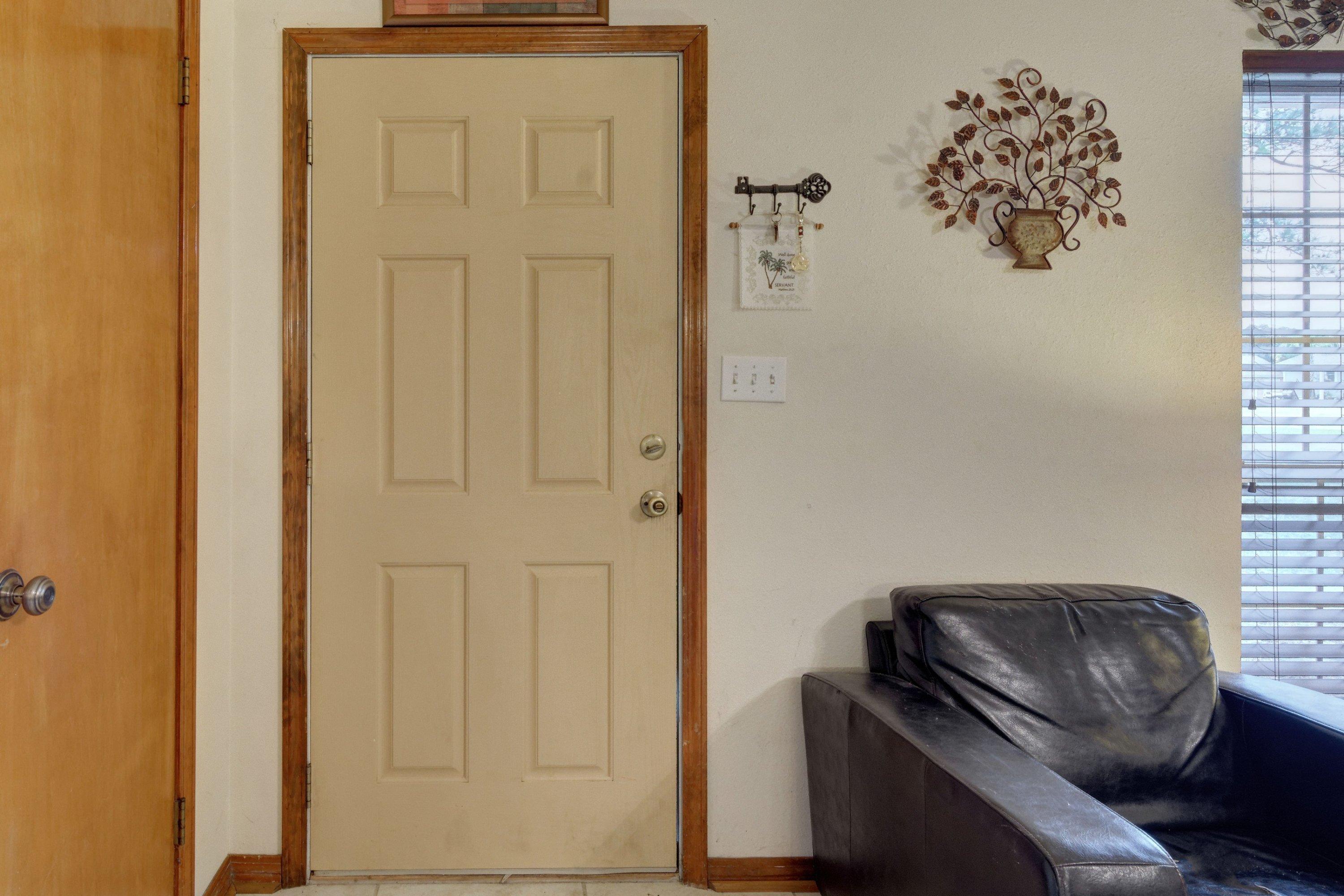 BAY WOODS - Residential