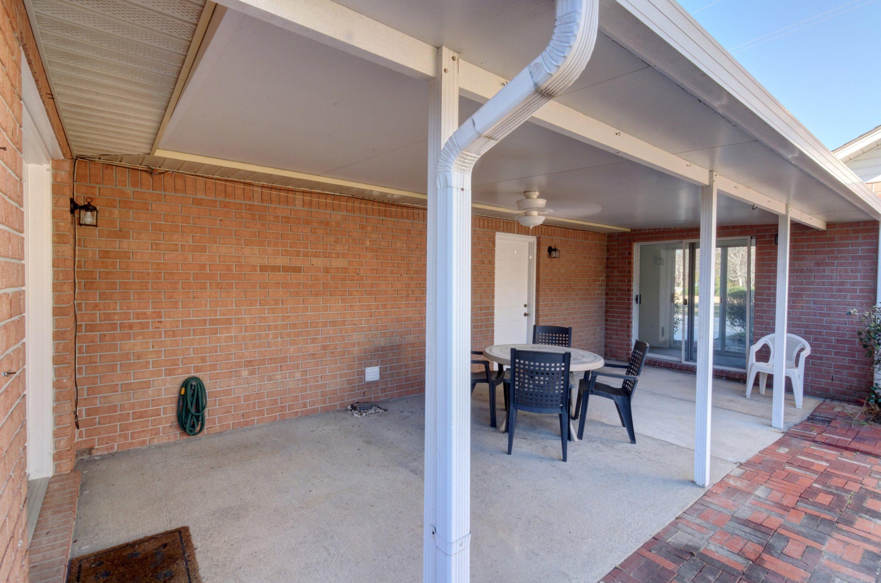 BAY WOODS - Residential