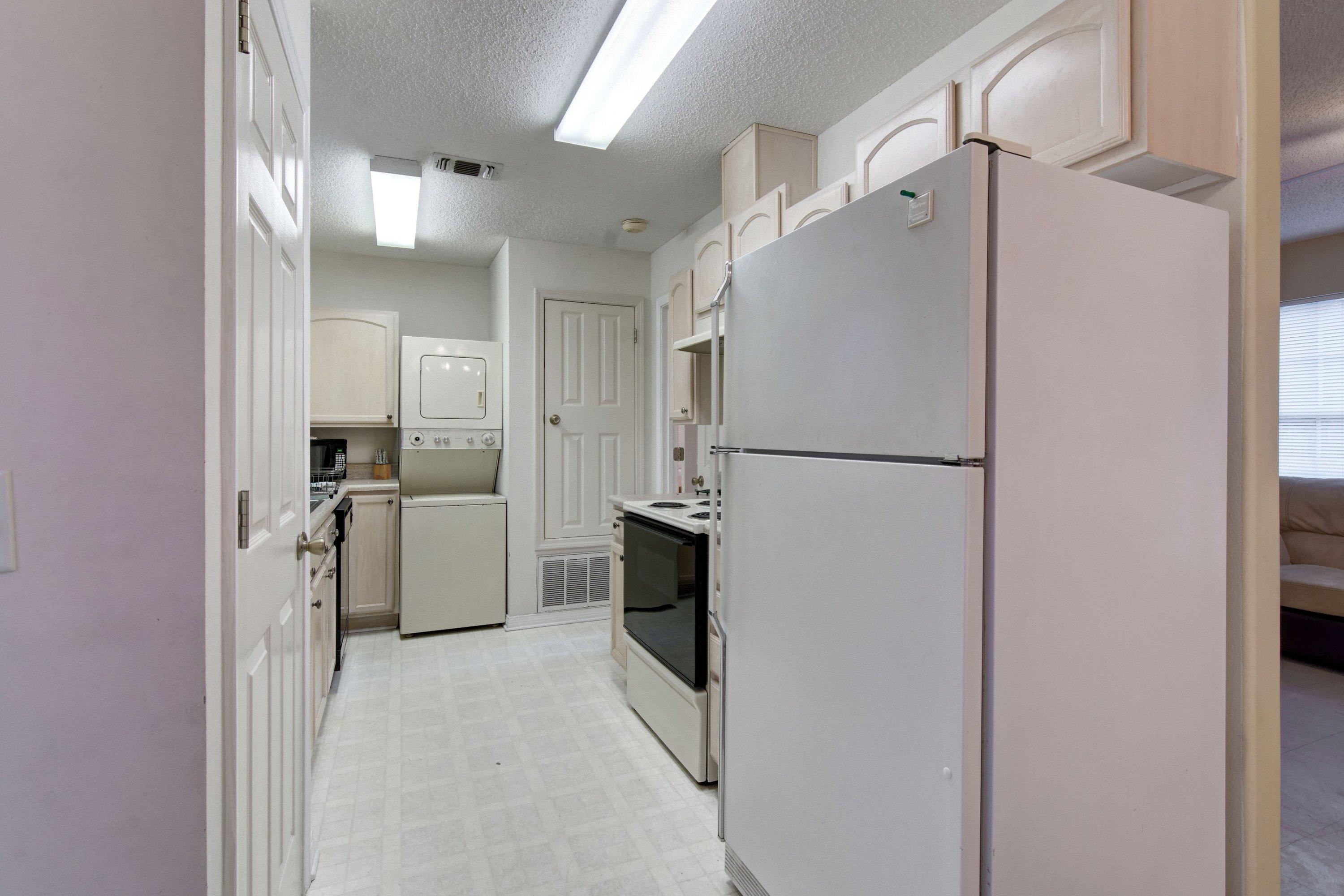 BAY WOODS - Residential