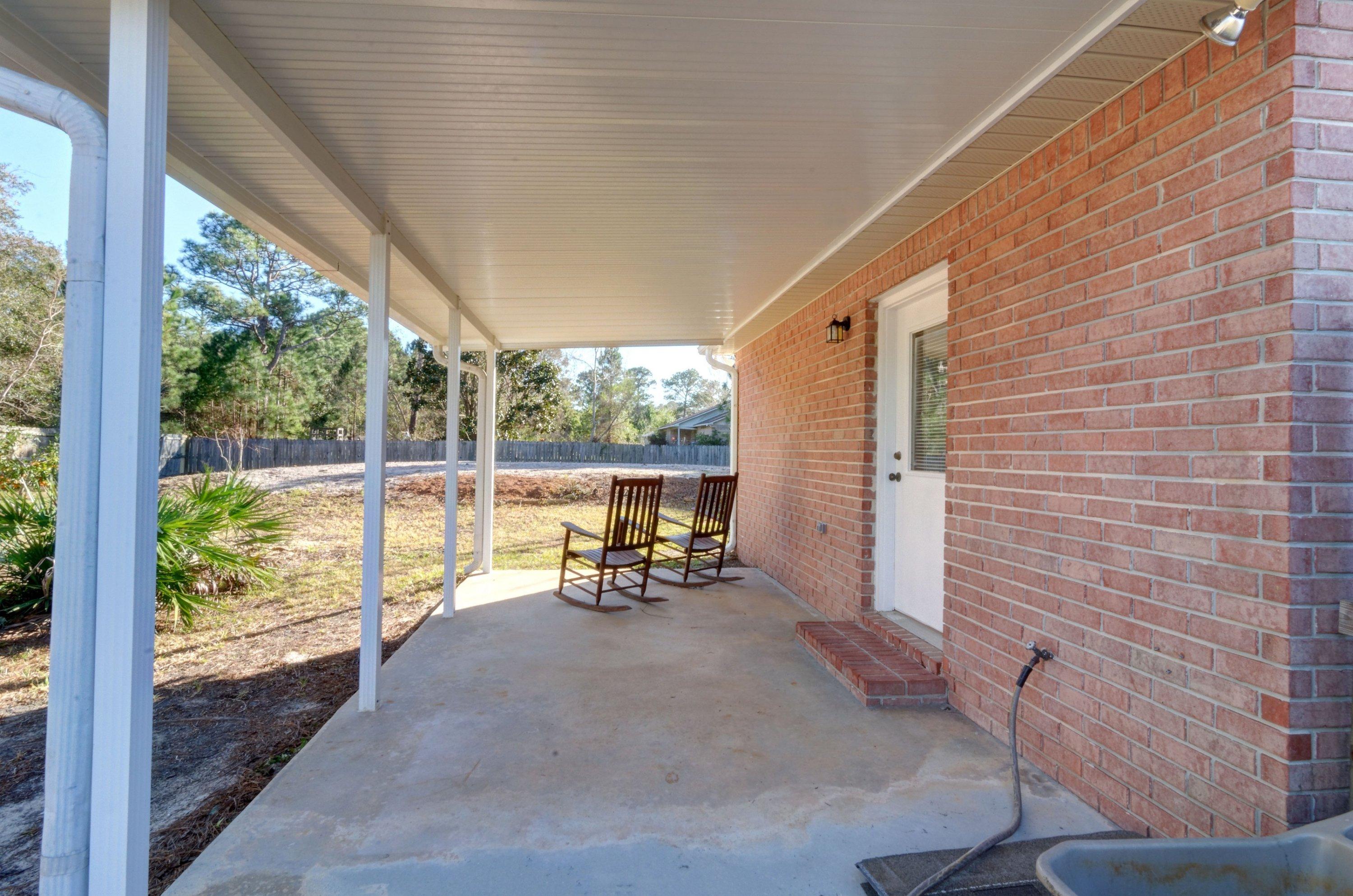 BAY WOODS - Residential