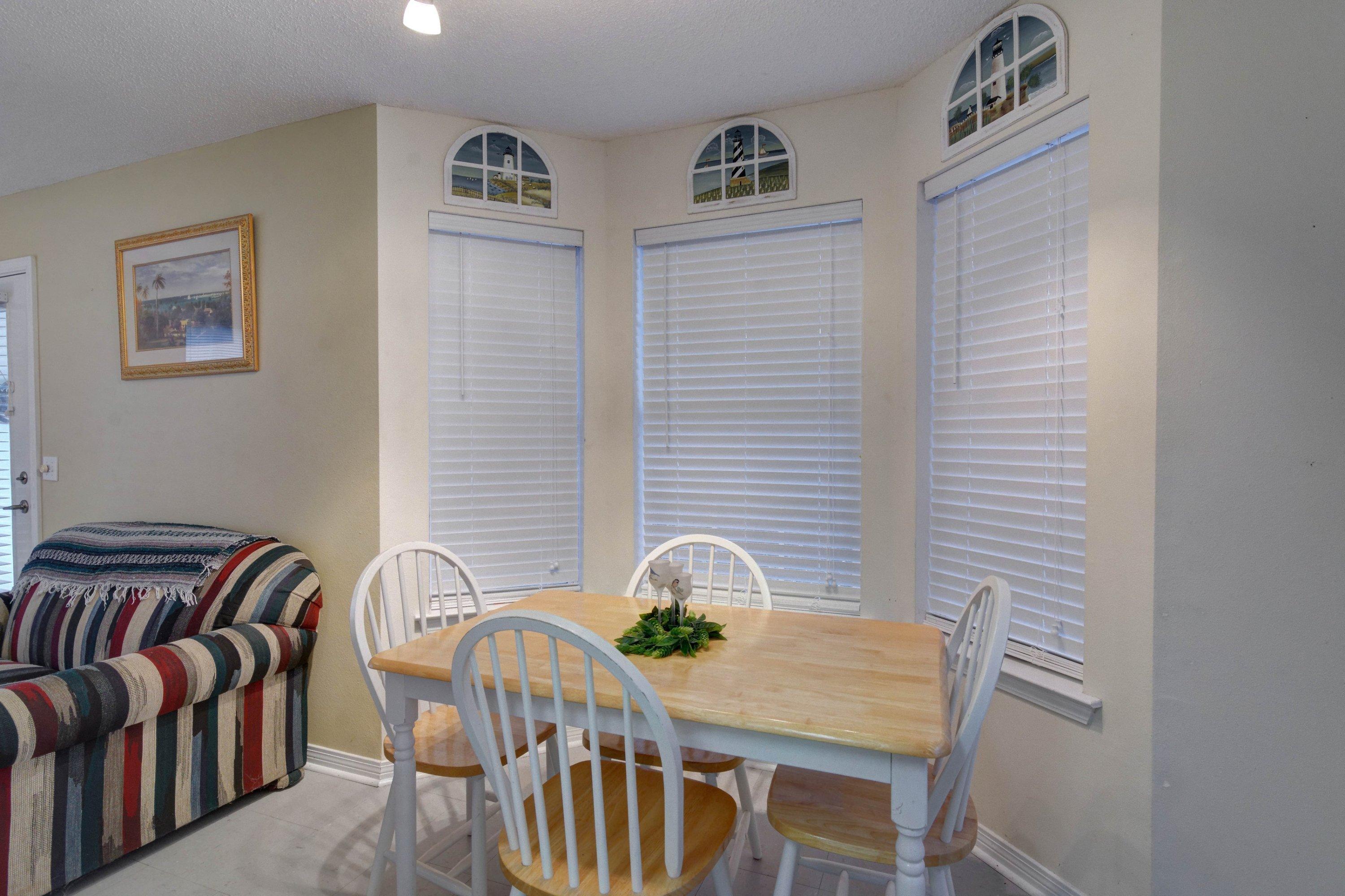 BAY WOODS - Residential