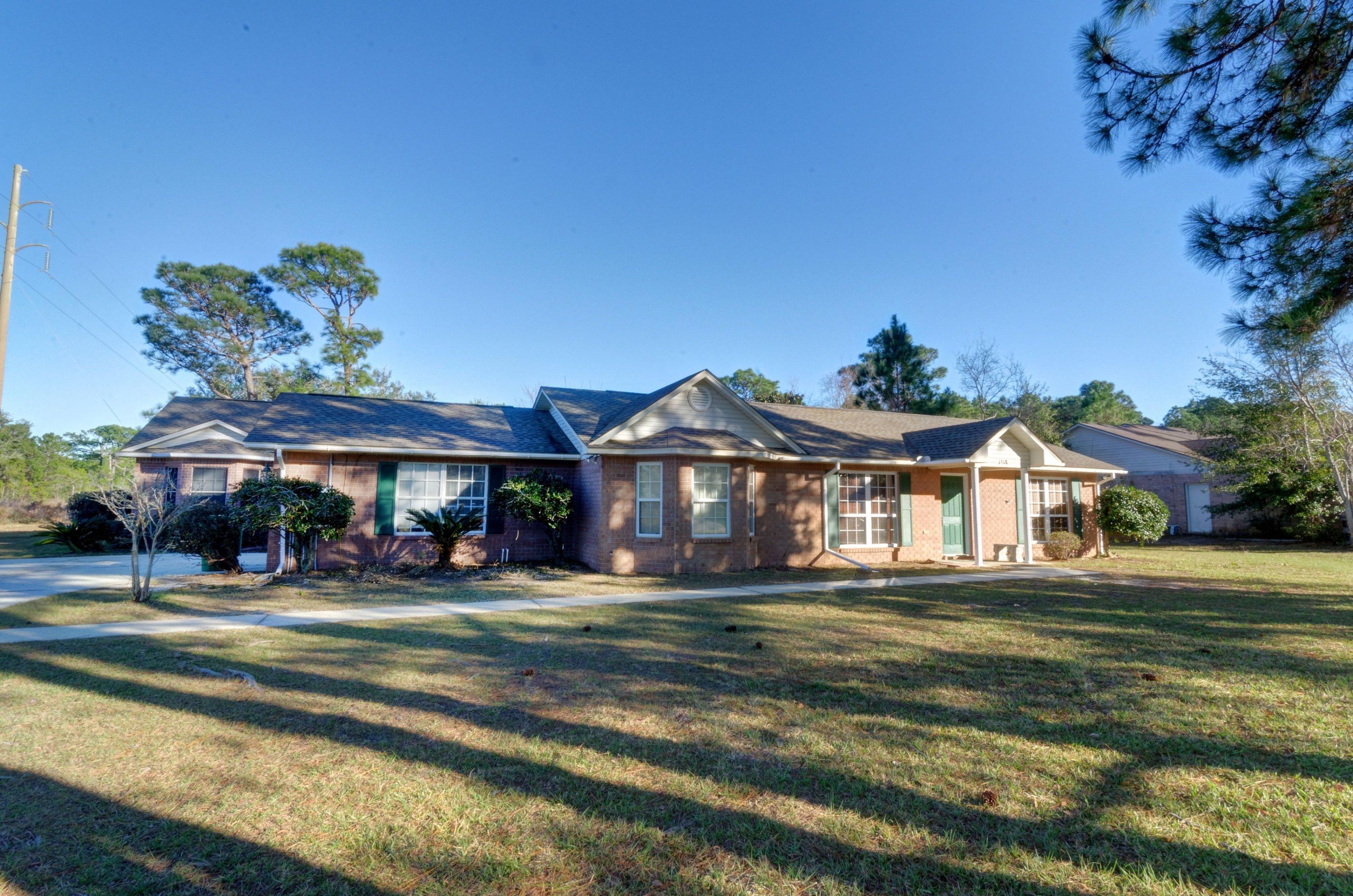 BAY WOODS - Residential