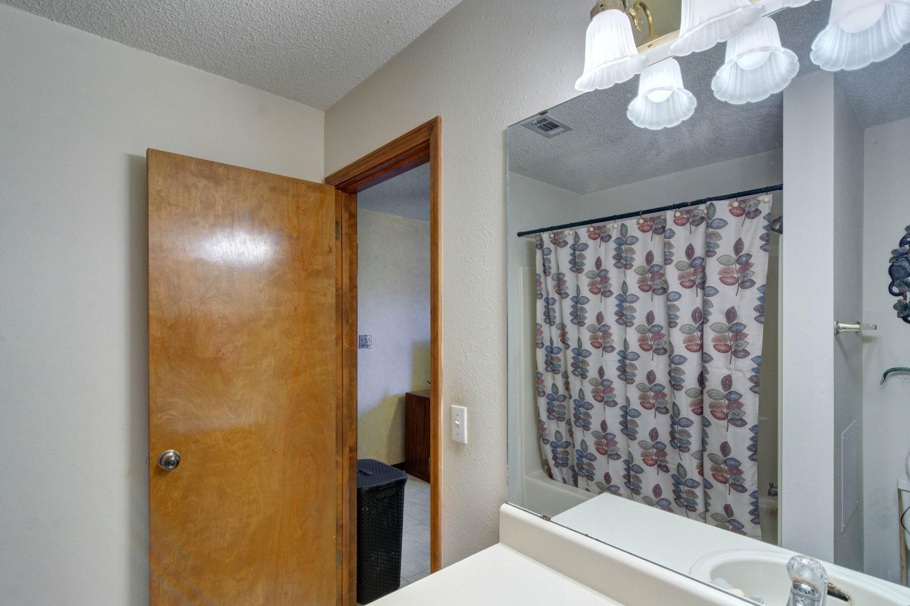 BAY WOODS - Residential