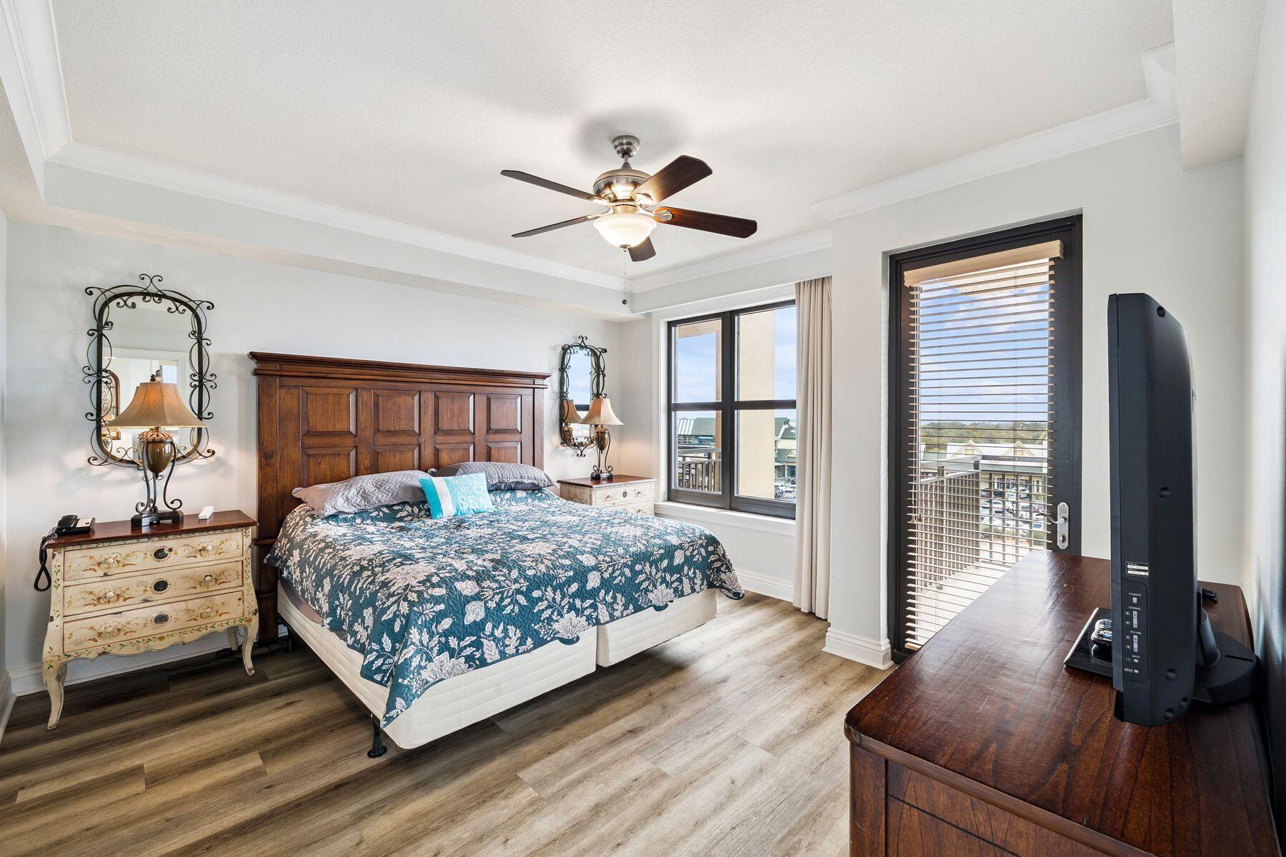 EMERALD GRANDE - Residential