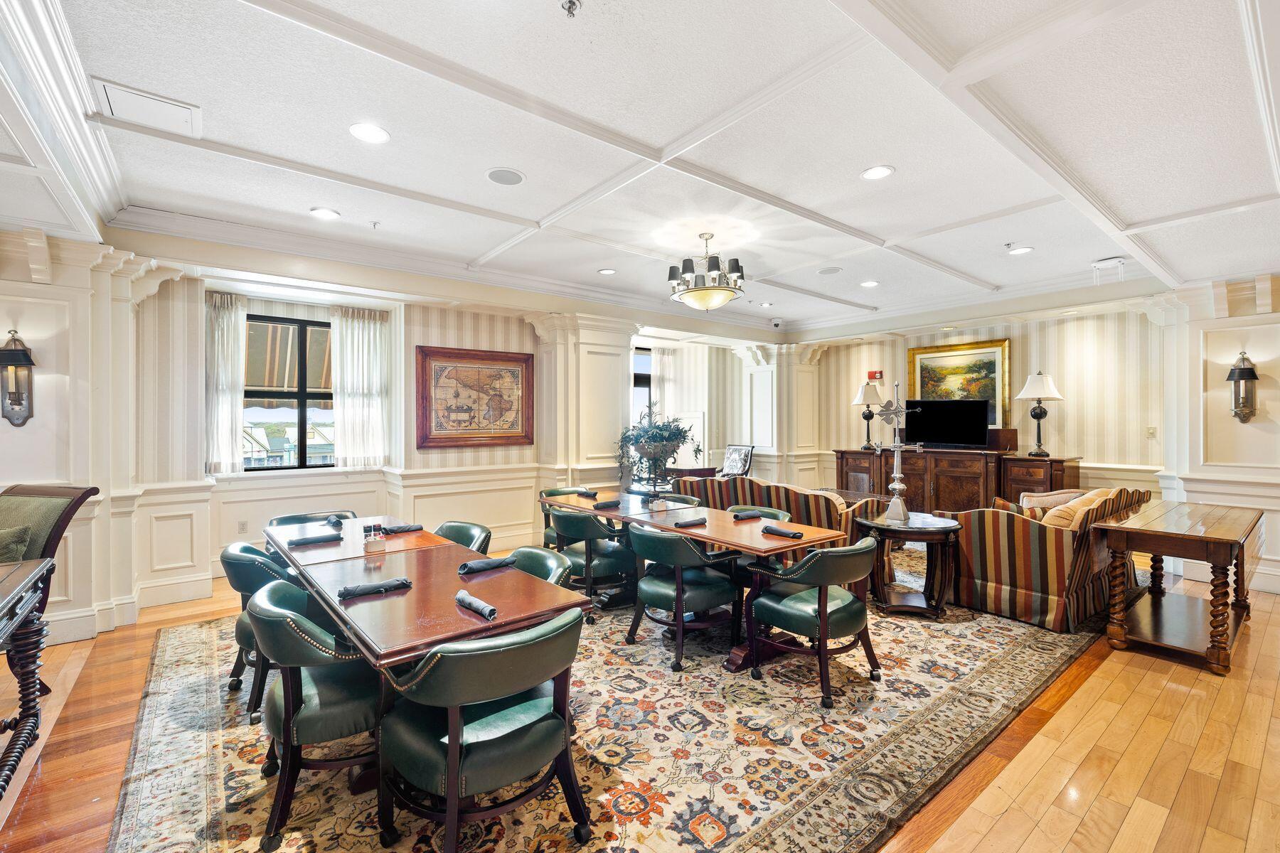 EMERALD GRANDE - Residential