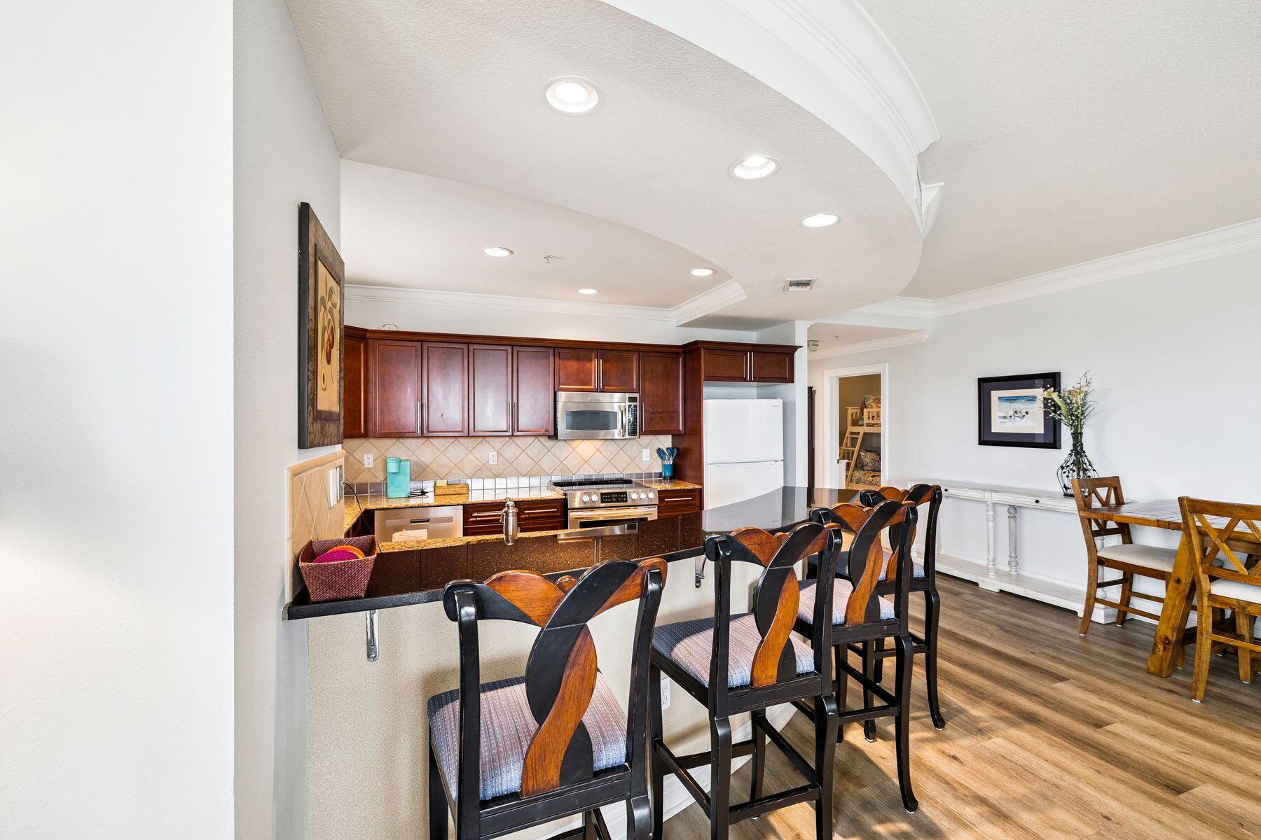 EMERALD GRANDE - Residential