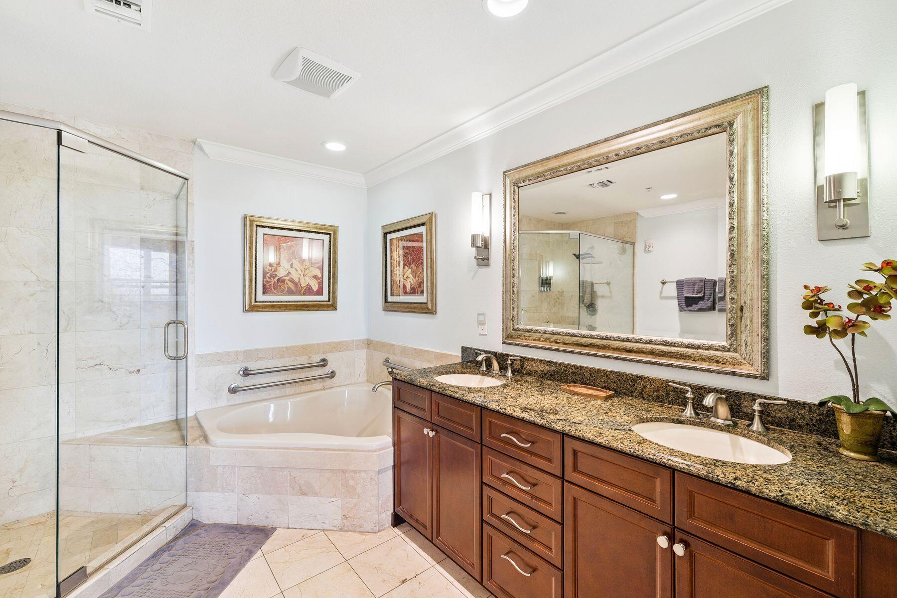 EMERALD GRANDE - Residential