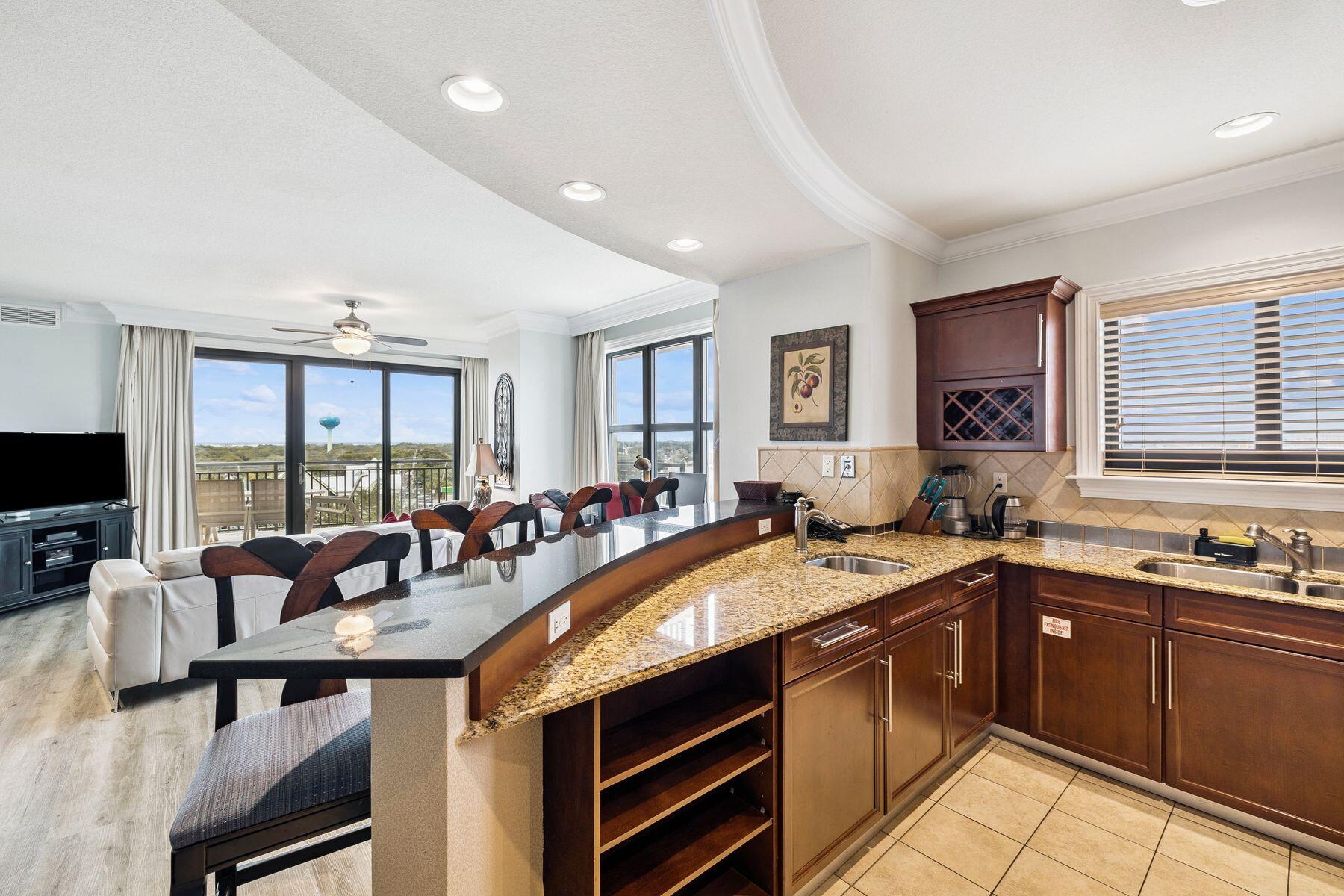 EMERALD GRANDE - Residential