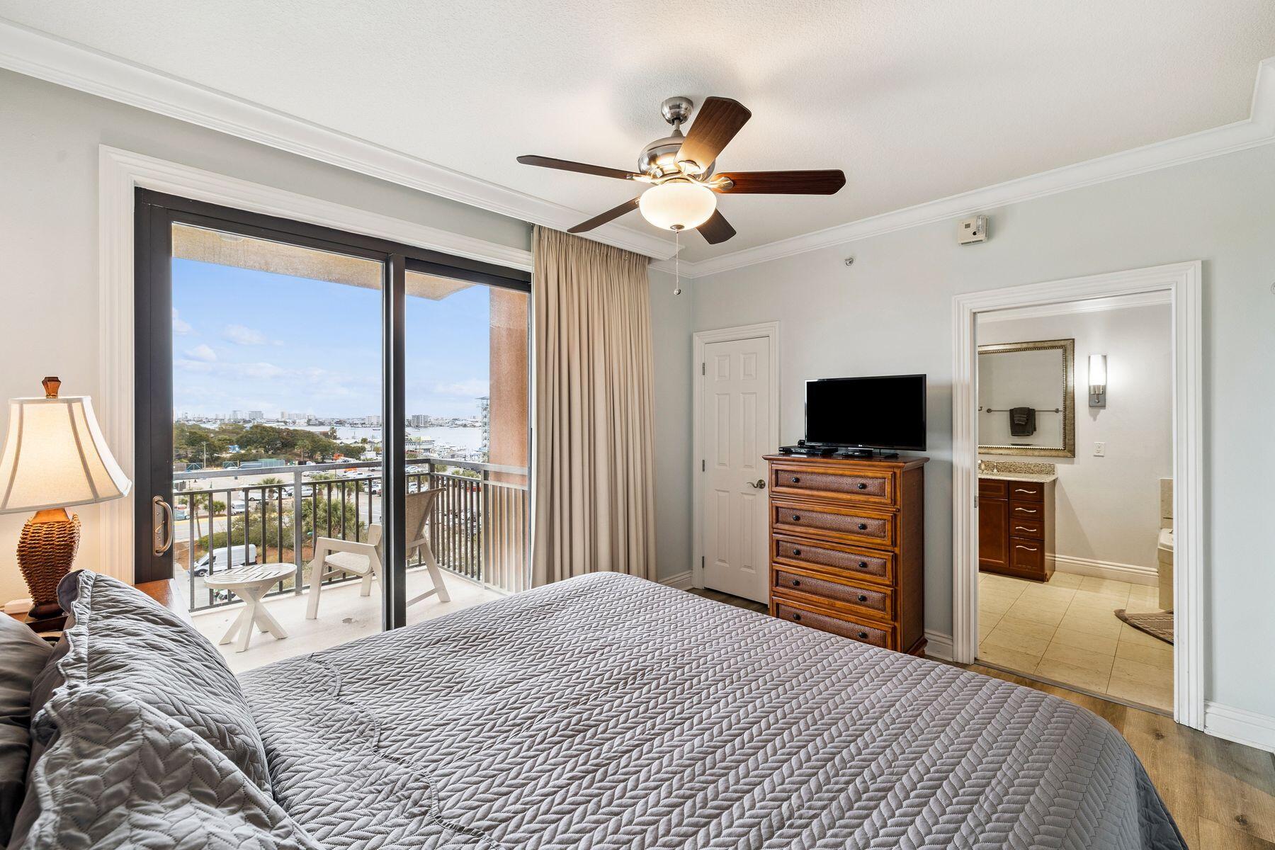 EMERALD GRANDE - Residential