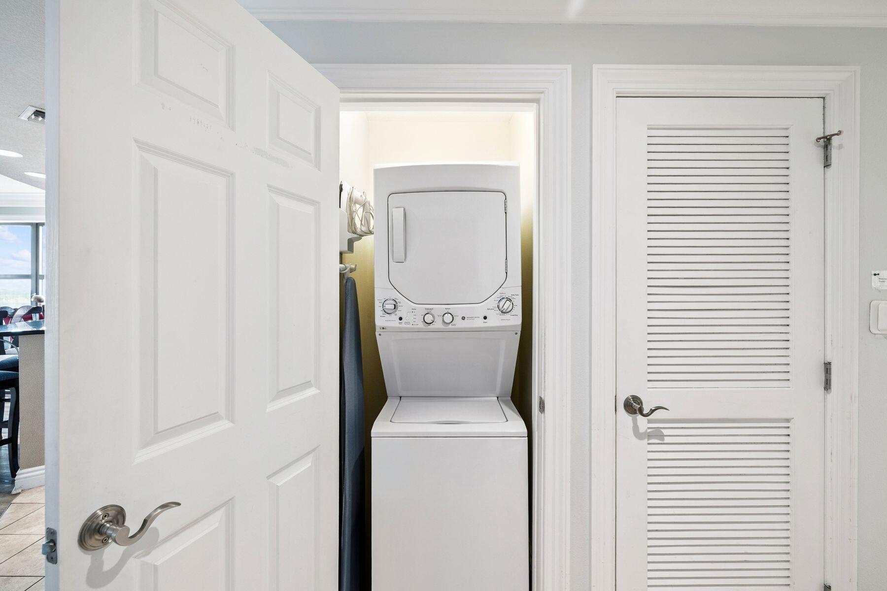 EMERALD GRANDE - Residential