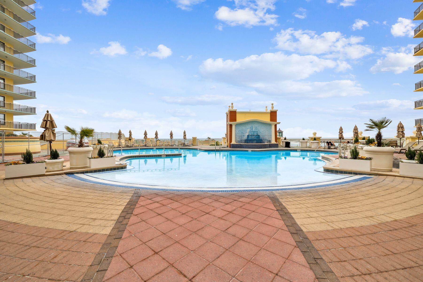 EMERALD GRANDE - Residential